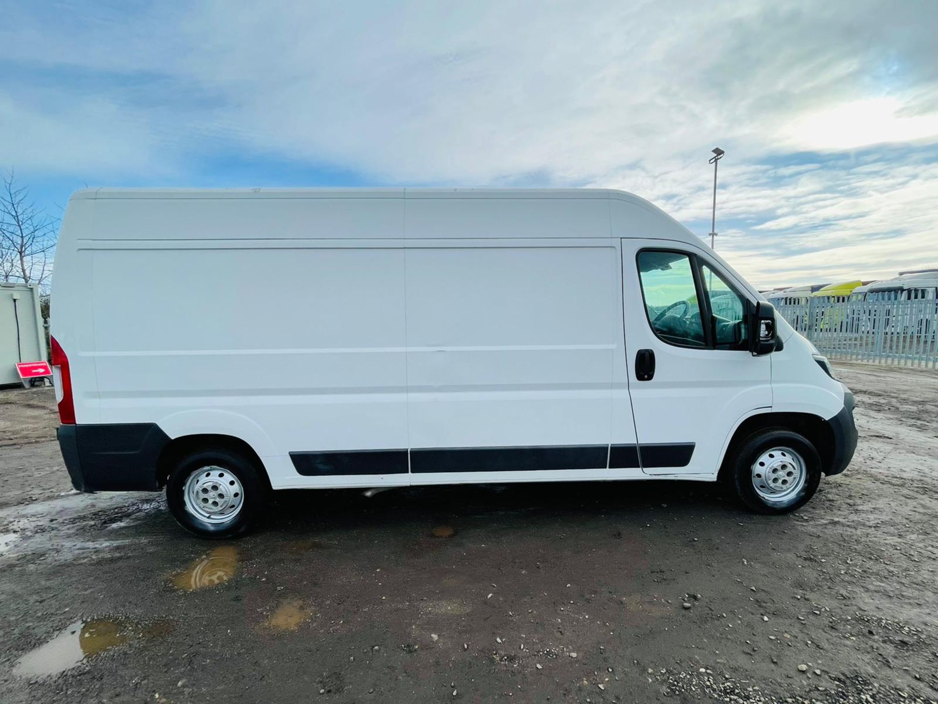 ** ON SALE ** Peugeot Boxer 2.2 HDI 335 L3 H2 2015 '15 reg' - Sat Nav - Air Con - Panel Van- White - Image 14 of 19