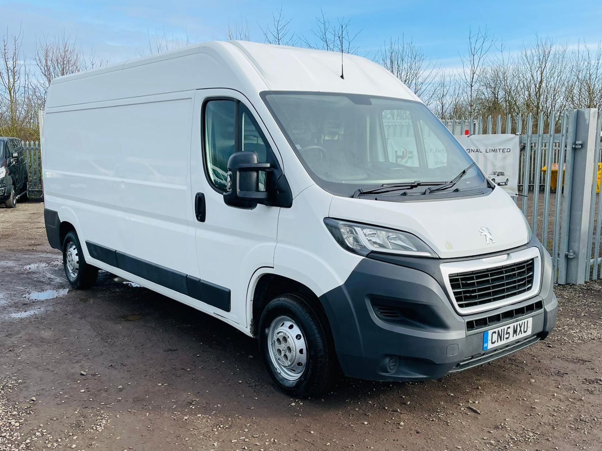 ** ON SALE ** Peugeot Boxer 2.2 HDI 335 L3 H2 2015 '15 reg' - Sat Nav - Air Con - Panel Van- White