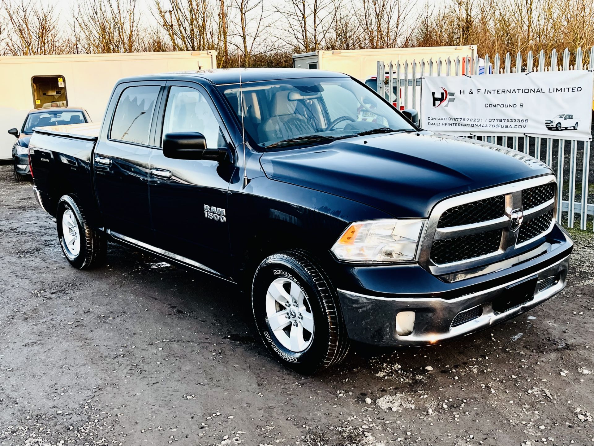 Dodge Ram 3.5L V6 1500 Crew Cab SLT ' 2015 Year ' A/C - 6 Seats - Chrome Package - ULEZ Compliant - Image 3 of 31