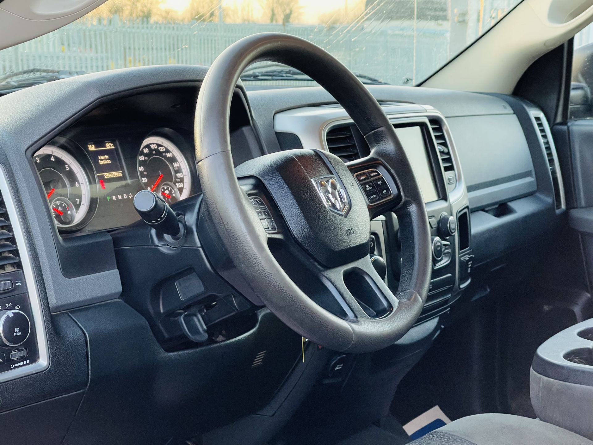 Dodge Ram 3.5L V6 1500 Crew Cab SLT ' 2015 Year ' A/C - 6 Seats - Chrome Package - ULEZ Compliant - Image 11 of 31
