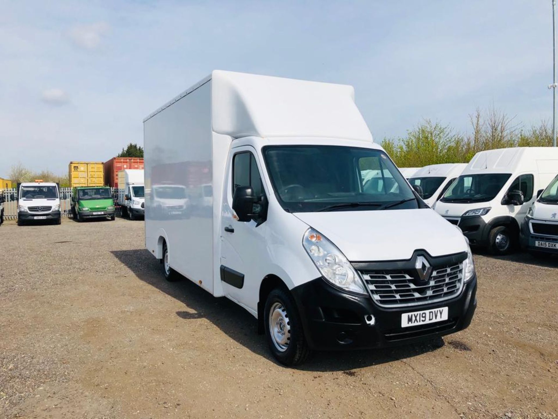 ** ON SALE **Renault Master LL35 2.3 DCI Business Energy L3 Luton Lowloader 2019 '19 Reg' Euro 6 - Image 3 of 22