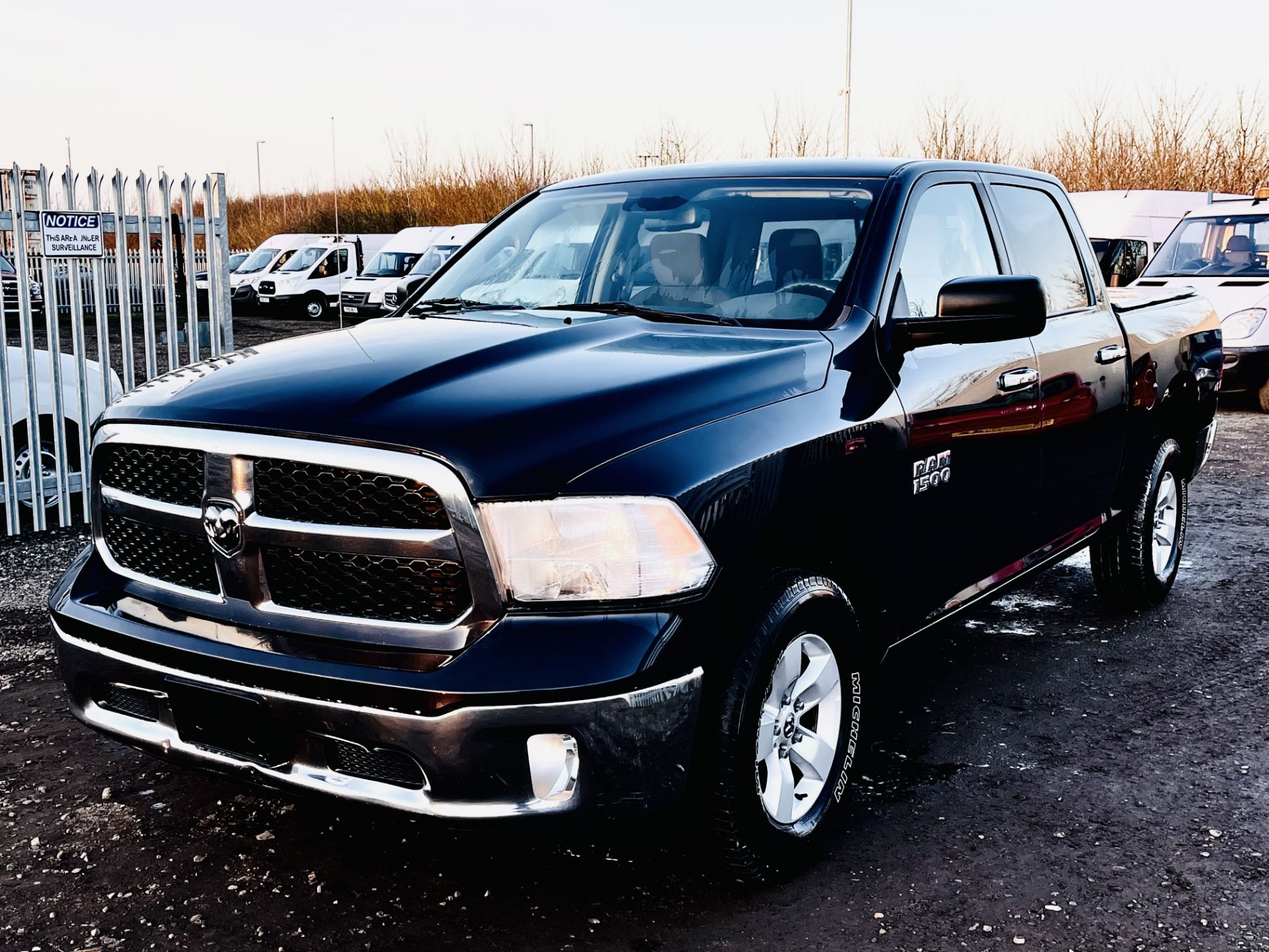 ** ON SALE ** Dodge Ram 3.5L V6 1500 Crew Cab SLT ' 2015 Year ' A/C - 6 Seats - Chrome Package - Image 6 of 31