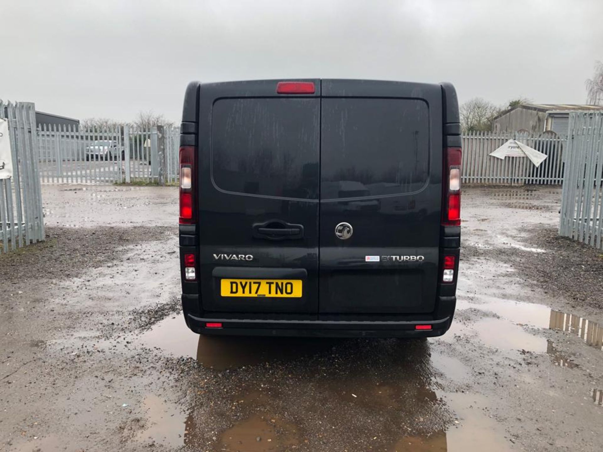 ** ON SALE **Vauxhall Vivaro 1.6 CDTI BITurbo Sportive L2 H1 2017 '17 Reg' Euro 6 - ULEZ Compliant - Image 10 of 28