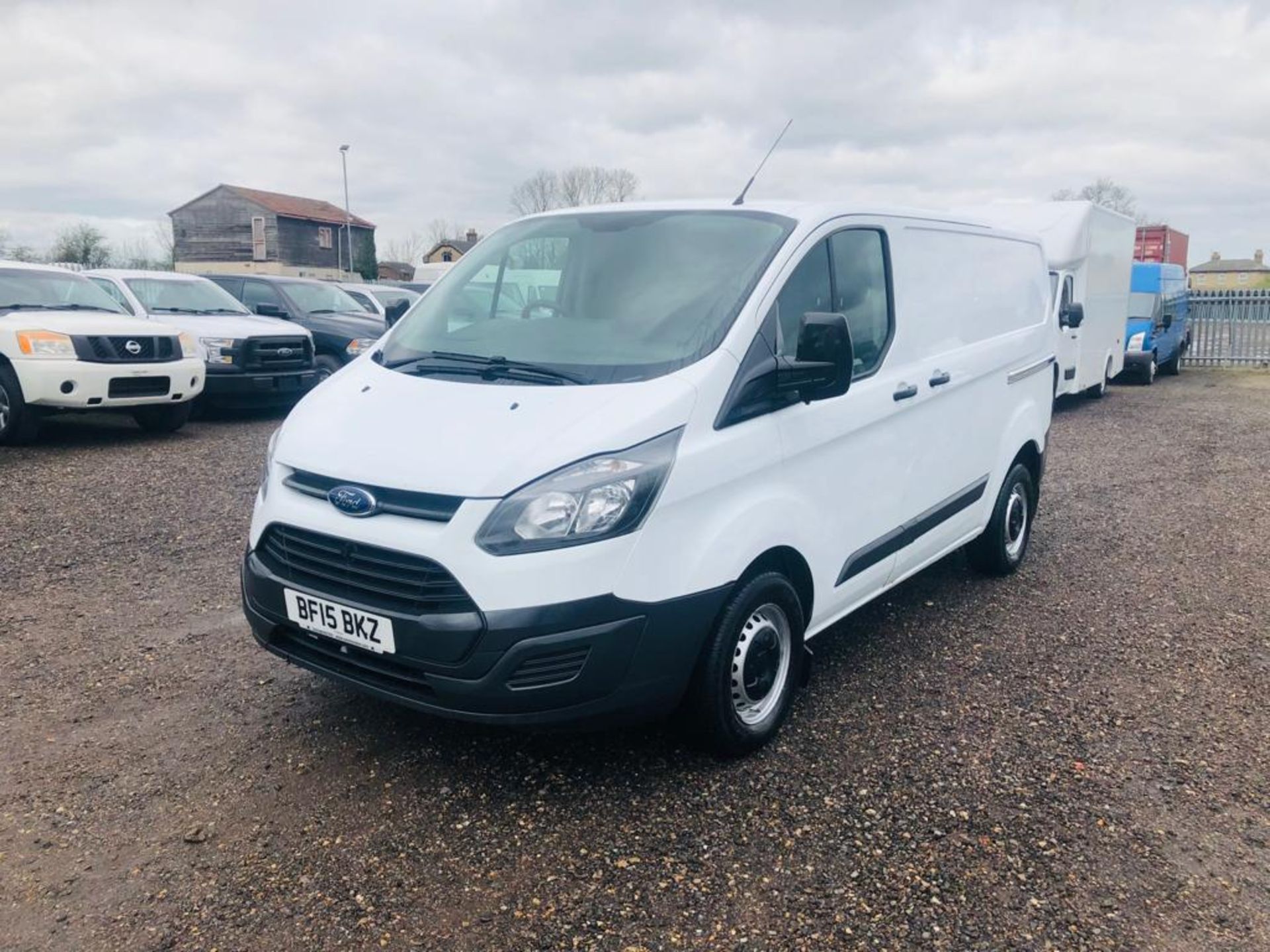 ** ON SALE ** Ford Transit Custom 2.2 TDCI 290 EcoTech 100 2015 '15 Reg' - Panel Van - Bluetooth - Image 4 of 24