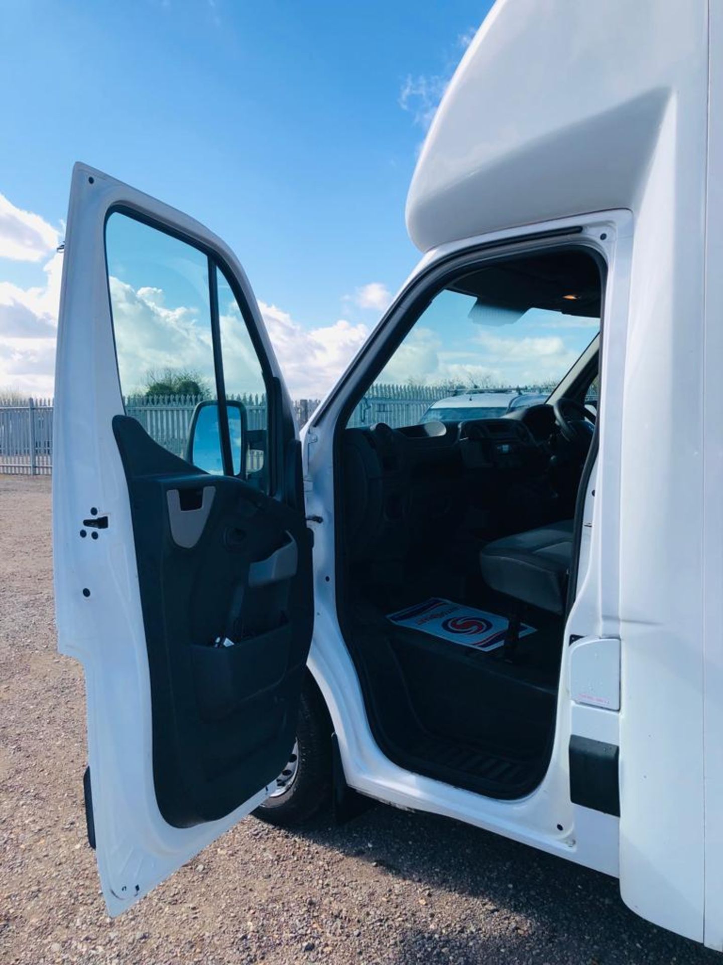 ** ON SALE ** Renault Master LL35 2.3 DCI Business Energy L3 Luton Lowloader 2018 '68 Reg' Euro 6 - Image 11 of 22