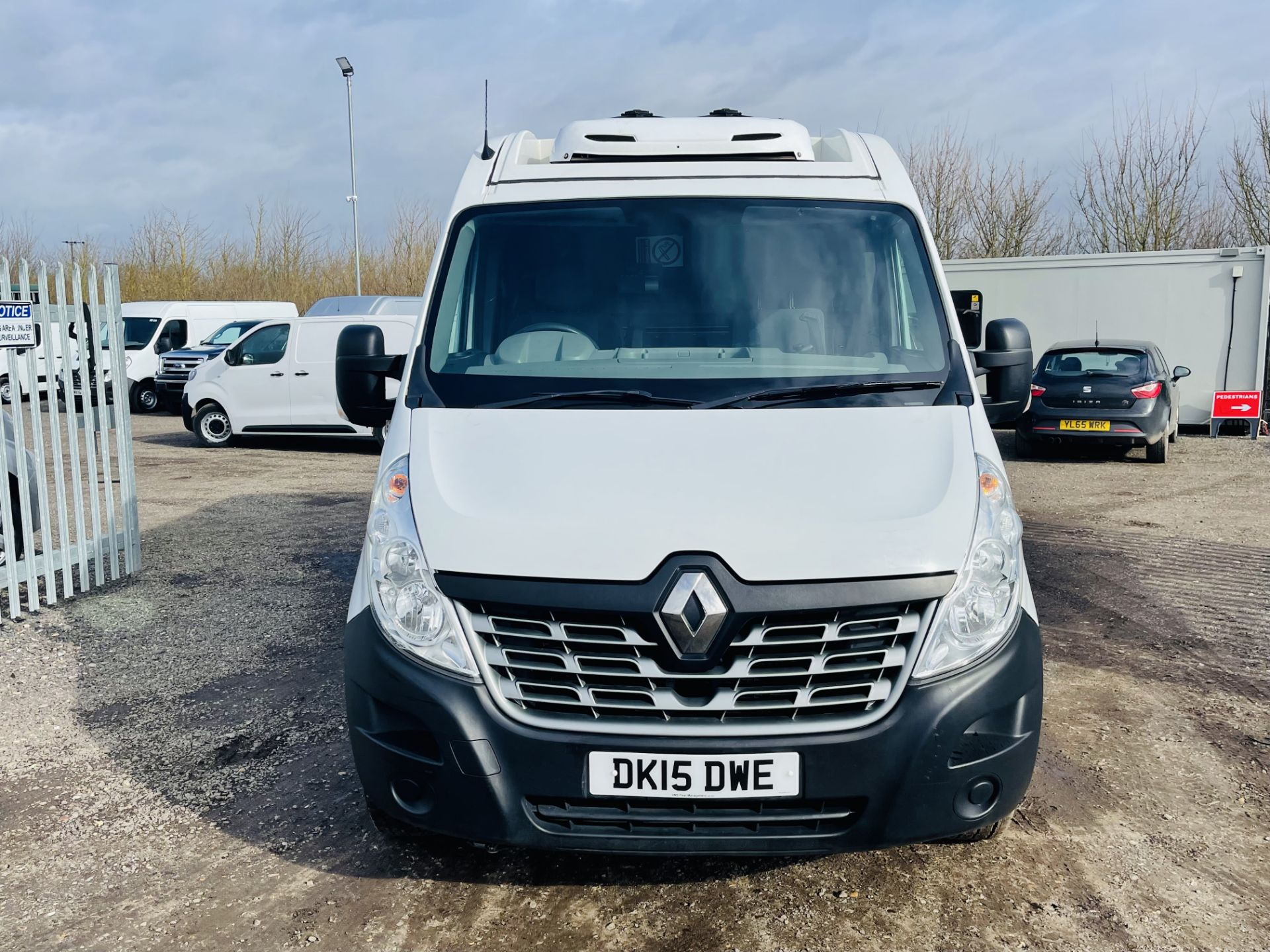 ** ON SALE ** Renault Master 2.3 DCI Business MM35 L2 H2 Fridge/Freezer 2015 '15 Reg' - Image 3 of 20