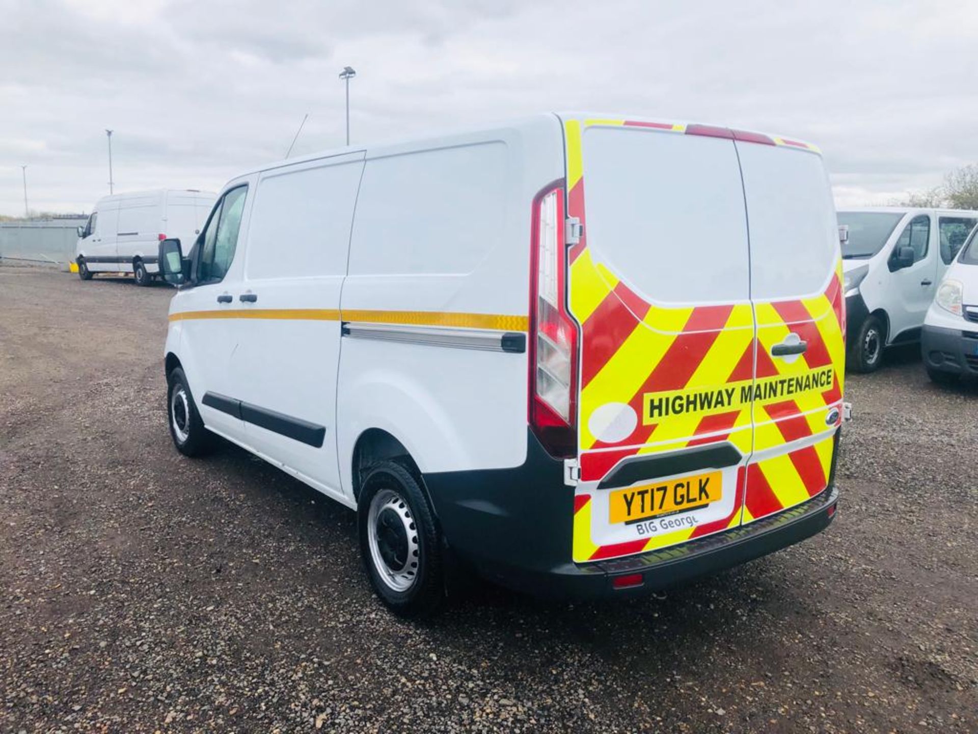 ** ON SALE ** Ford Transit Custom 2.0 TDCI 270 L1 H1 2017 '17 Reg' - Panel Van - Euro 6 - Image 8 of 21