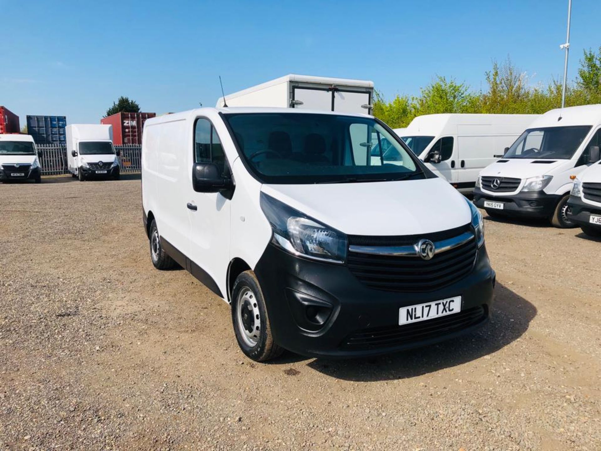 Vauxhall Vivaro 1.6 CDTI 2700 BlueInjection L1 H1 2017 '17 Reg' Euro 6 - ULEZ Compliant - Image 2 of 20