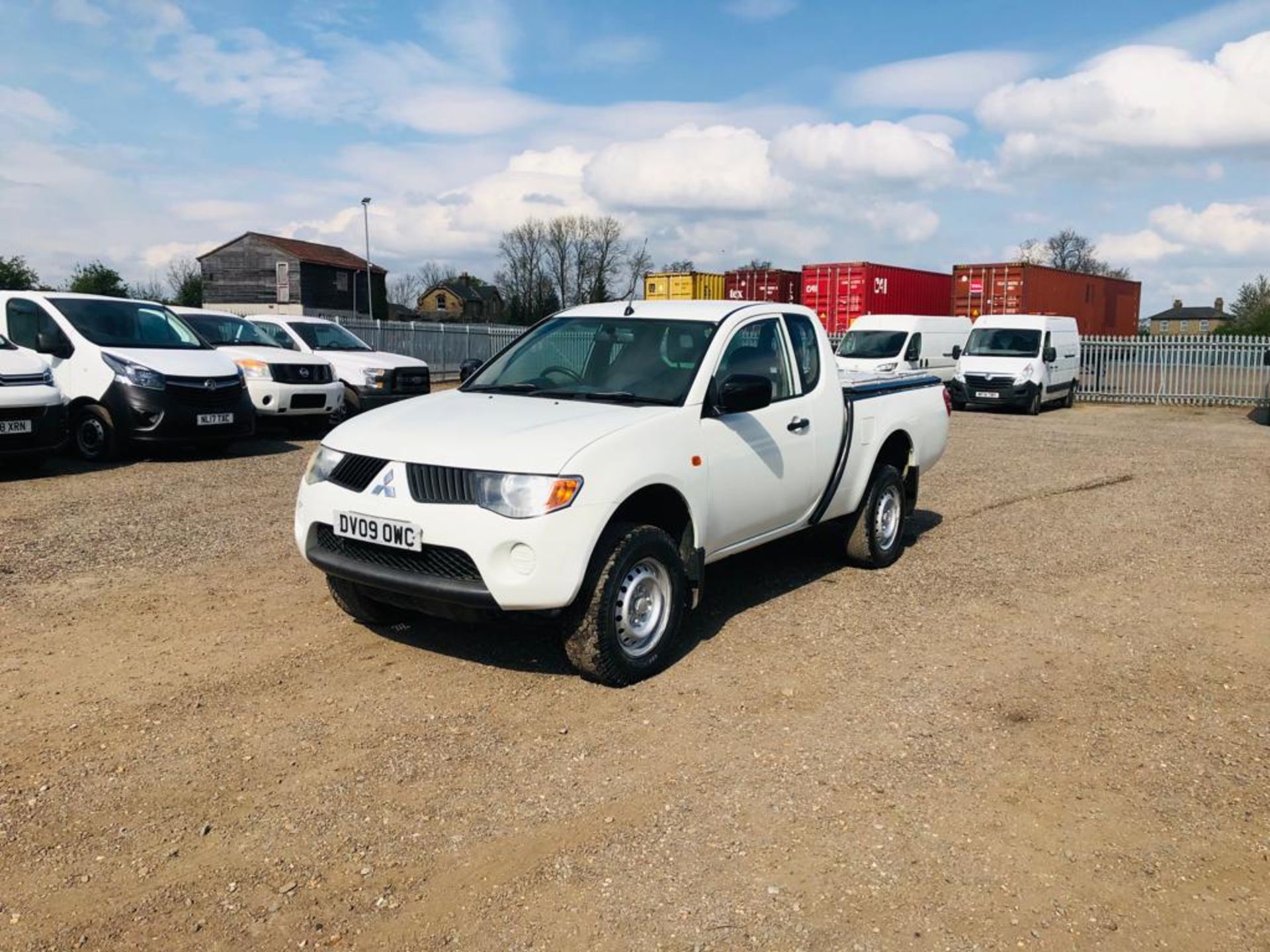 ** ON SALE ** Mitsubishi L200 2.5 DI-D 4WD 4Work 134 Bhp King Cab 2009 '09 Reg' - No Vat Save 20% - Image 4 of 21