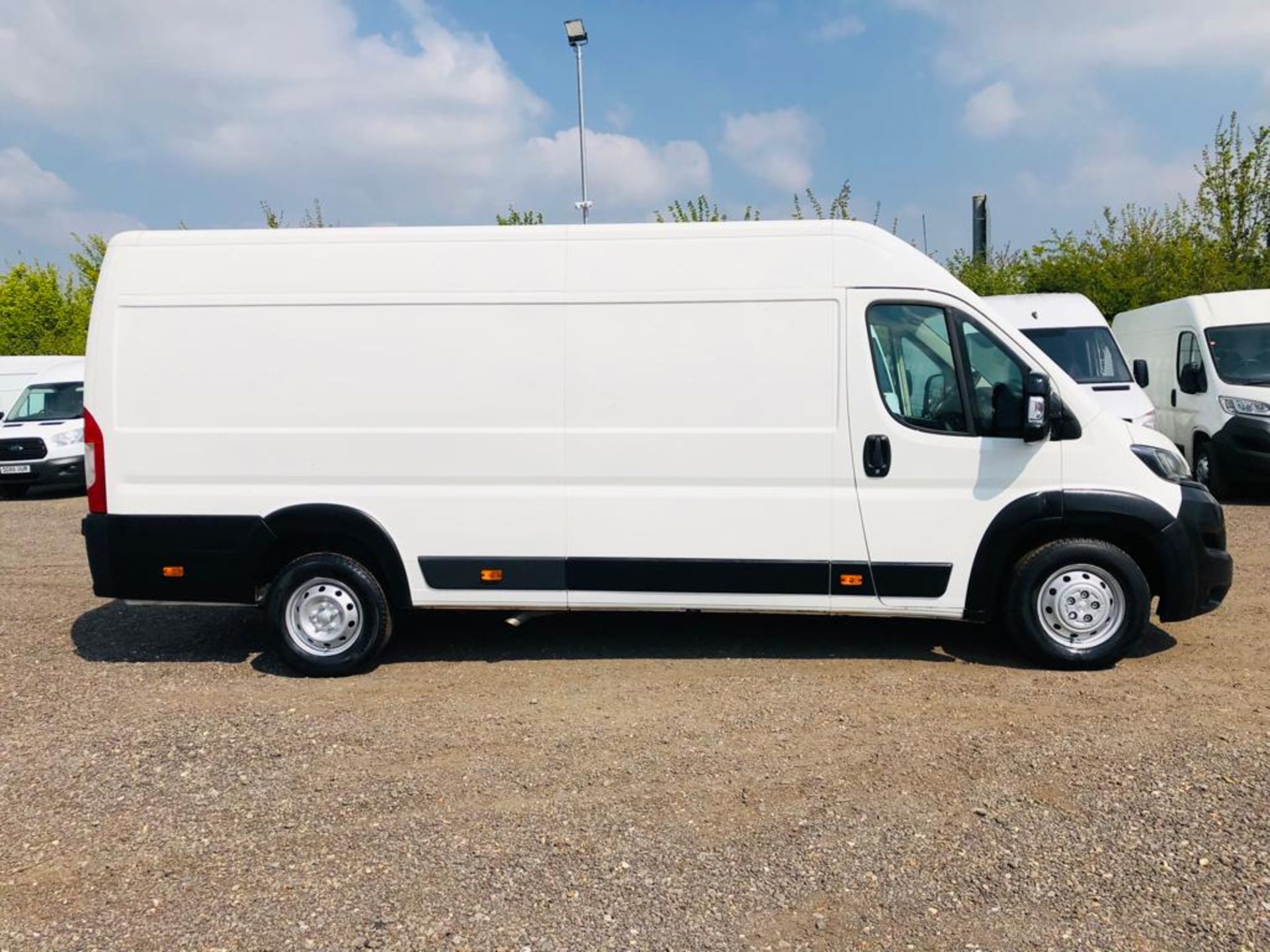 ** ON SALE ** Peugeot Boxer 2.0 BLUEHDI L4 H2 Professional 2018 '68 Reg' - A/C - Euro 6 - ULEZ