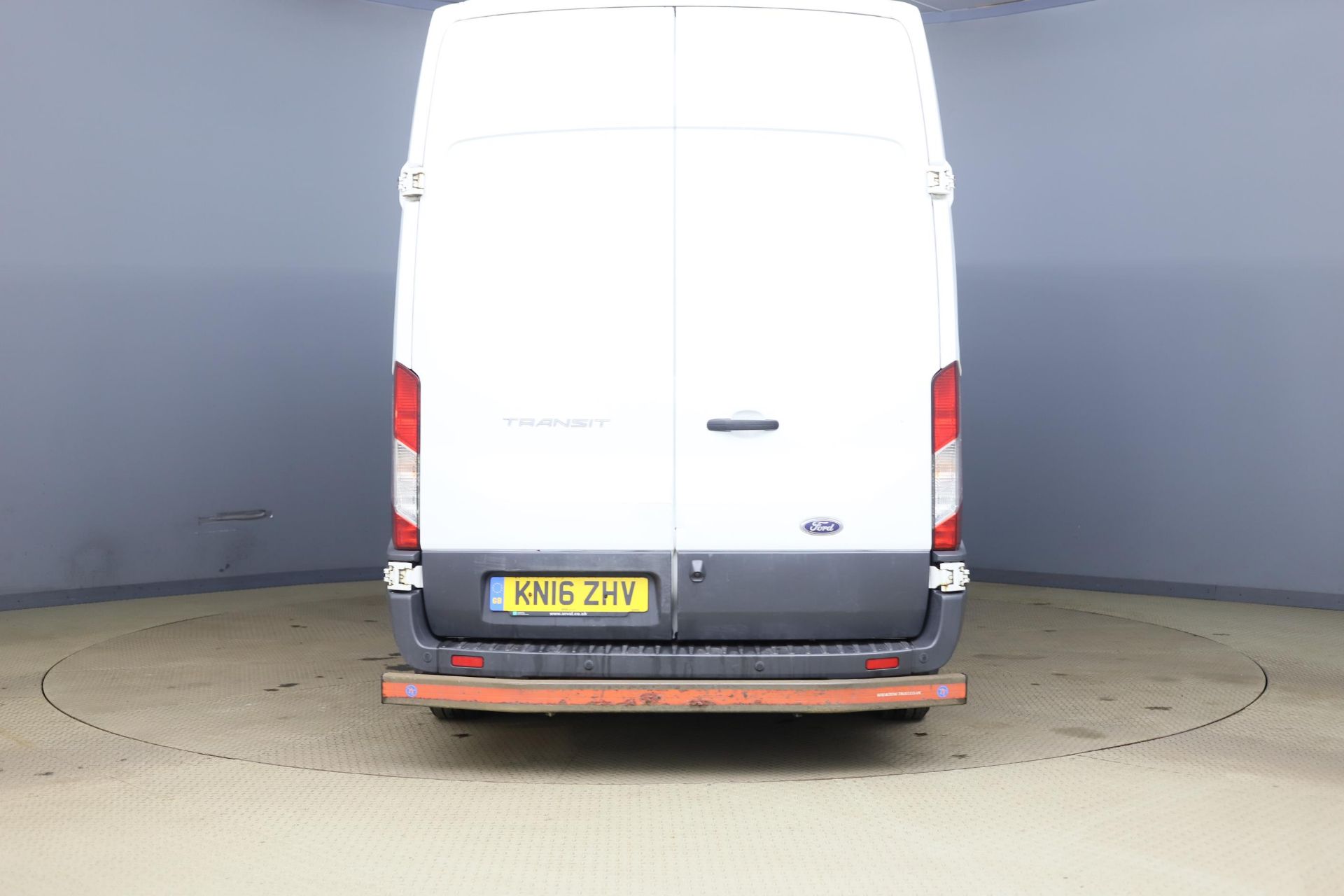 ** ON SALE ** Ford Transit 2.2 TDCI 125 L3 H3 2016 '16 Reg' A/C - Long Wheel Base - Parking Sensors - Image 5 of 10