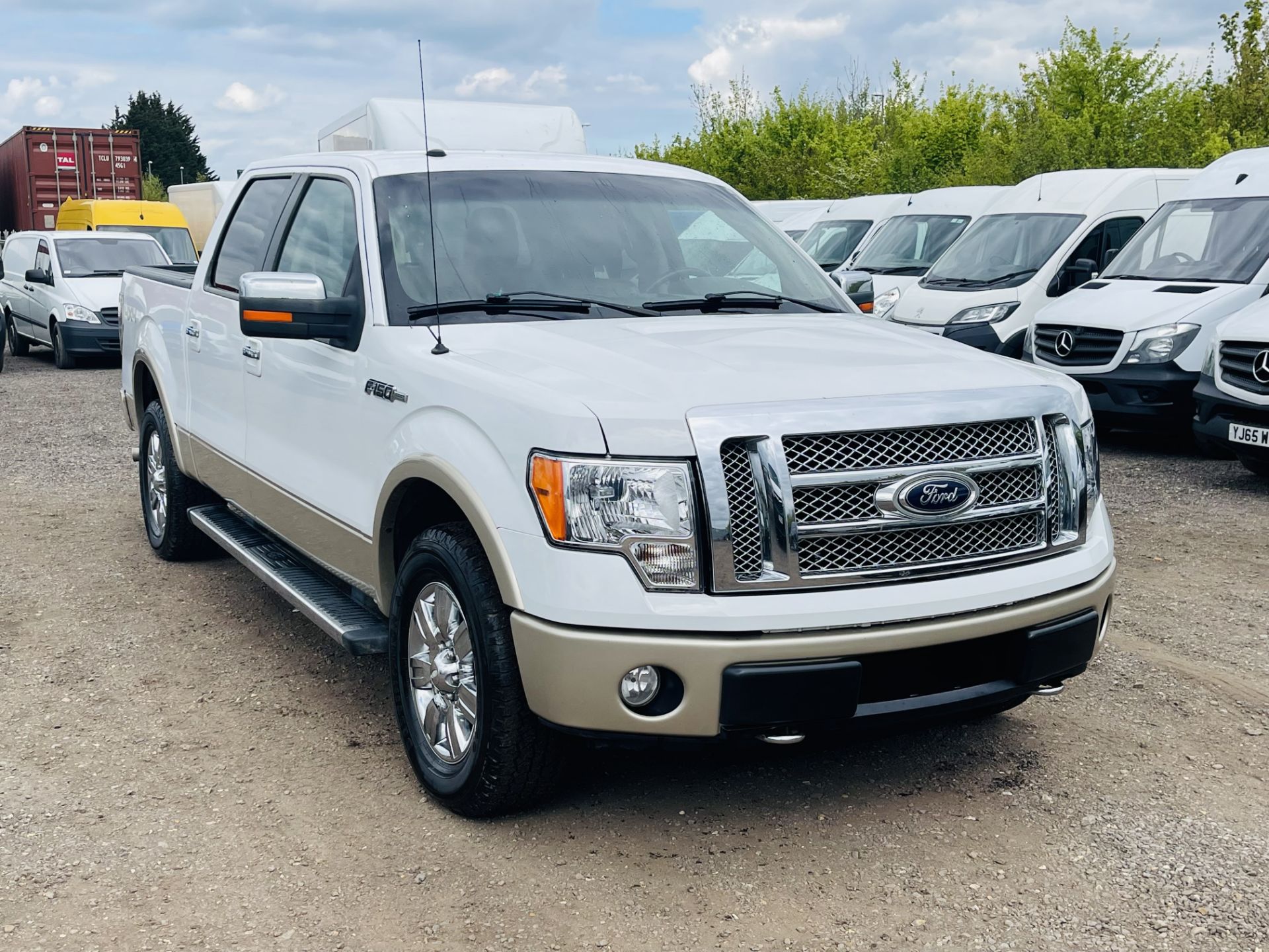 ** ON SALE ** Ford F-150 5.4L V8 Lariat Supercrew 4WD ' 2010 Year' A/C - Full Spec - ULEZ Compliant - Image 2 of 29