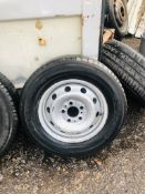 Tyre 215/65R15