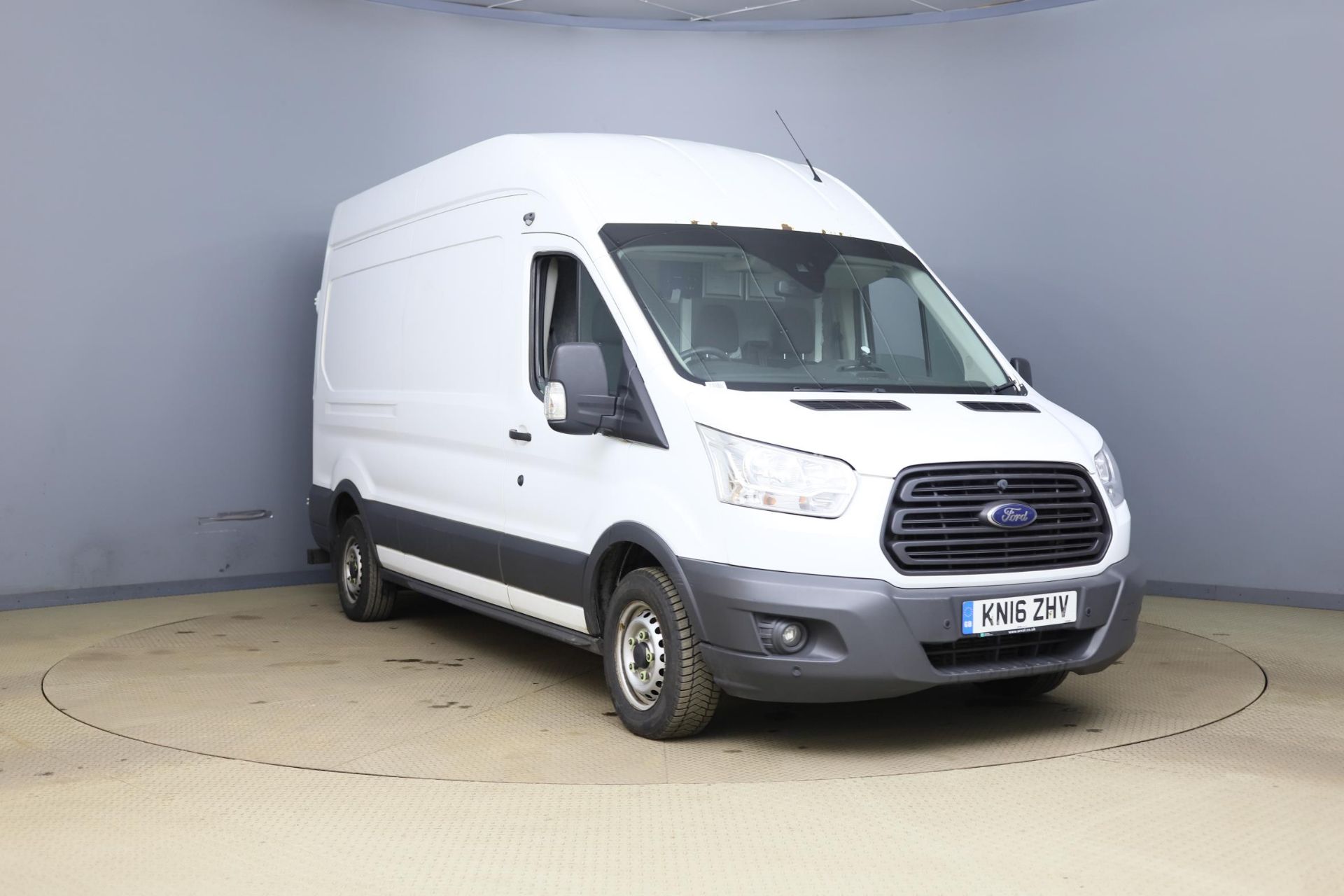 ** ON SALE ** Ford Transit 2.2 TDCI 125 L3 H3 2016 '16 Reg' A/C - Long Wheel Base - Parking Sensors