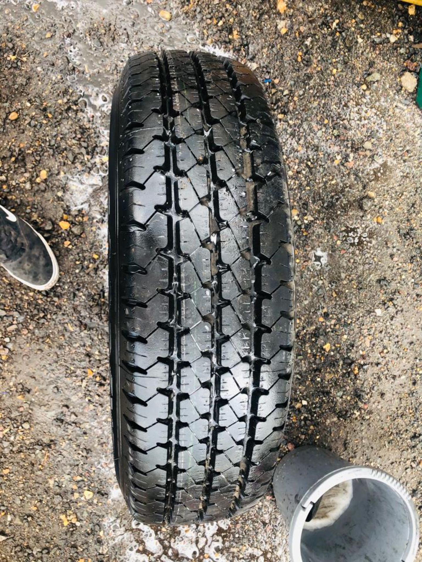 Tyre 215/75R16C - Image 3 of 3