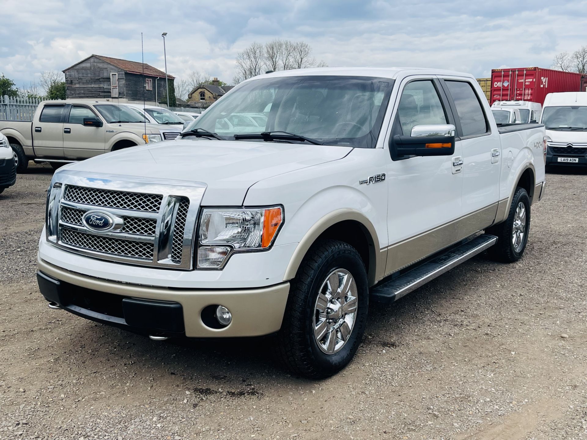 ** ON SALE ** Ford F-150 5.4L V8 Lariat Supercrew 4WD ' 2010 Year' A/C - Full Spec - ULEZ Compliant - Image 4 of 29