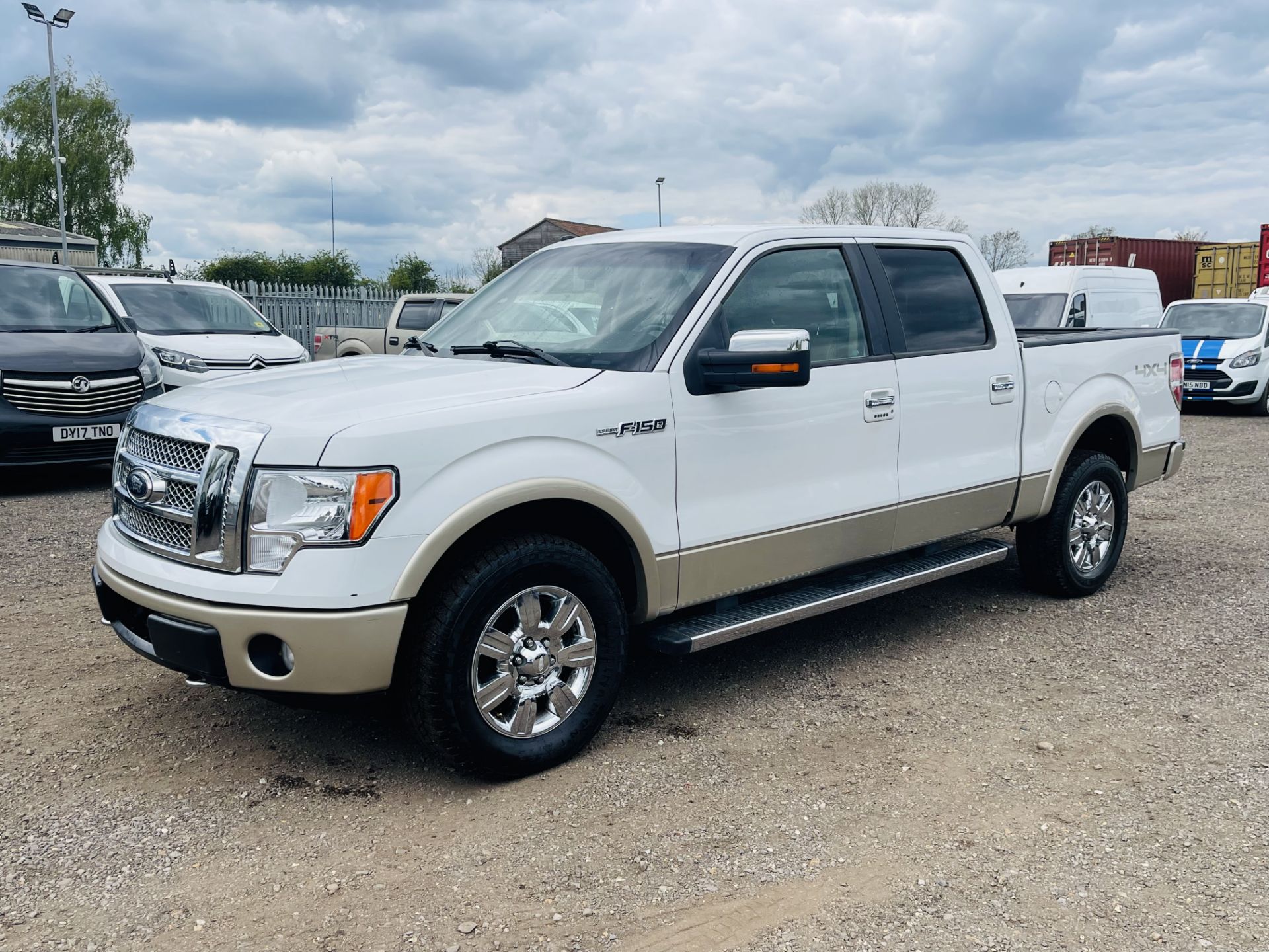 ** ON SALE ** Ford F-150 5.4L V8 Lariat Supercrew 4WD ' 2010 Year' A/C - Full Spec - ULEZ Compliant - Image 5 of 29