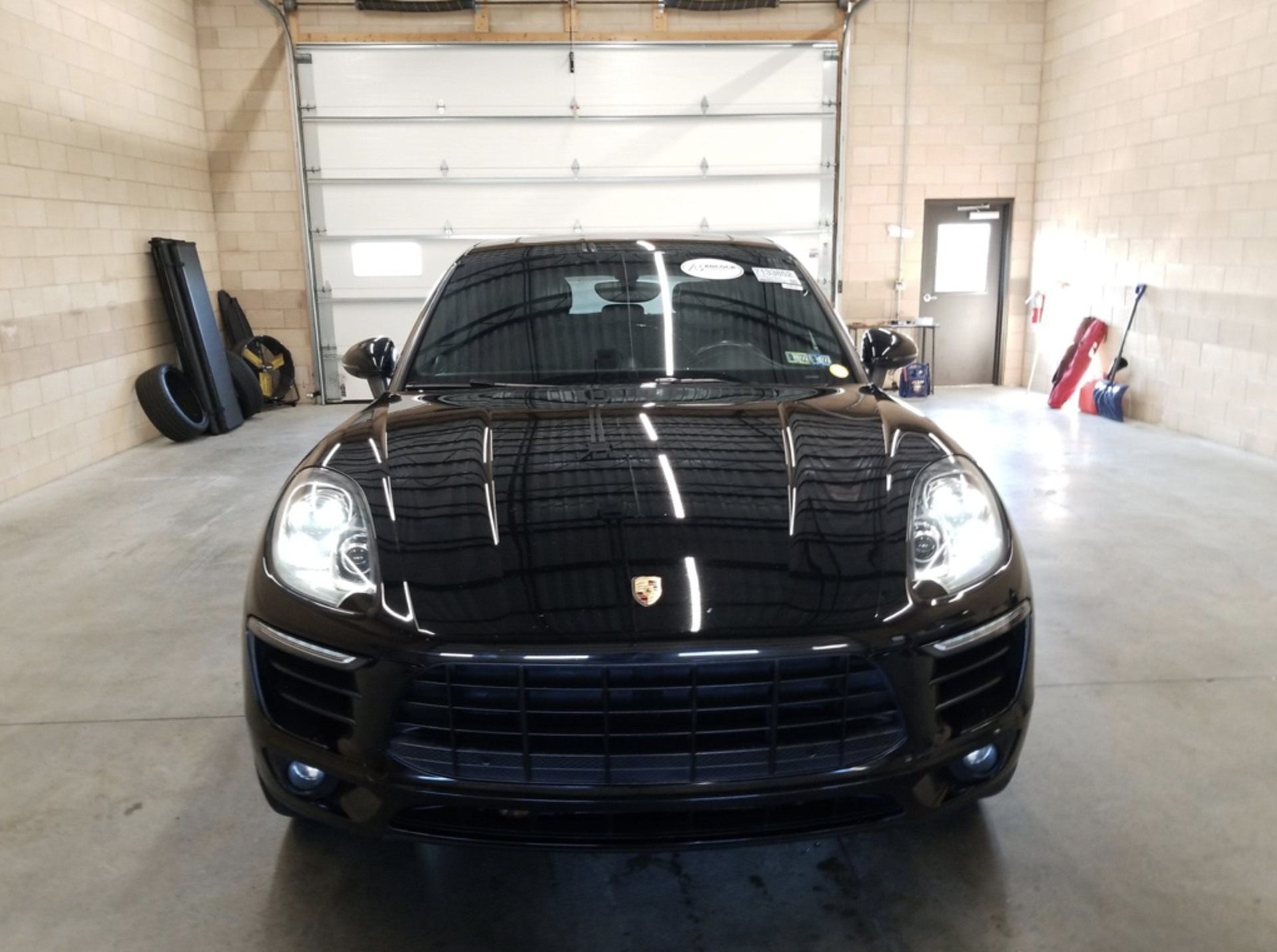 ** ON SALE ** Porsche Macan S 3.0L V6 AWD ' 2015 Year ' Sat Nav - Panoramic Roof - ULEZ Compliant - Image 3 of 15