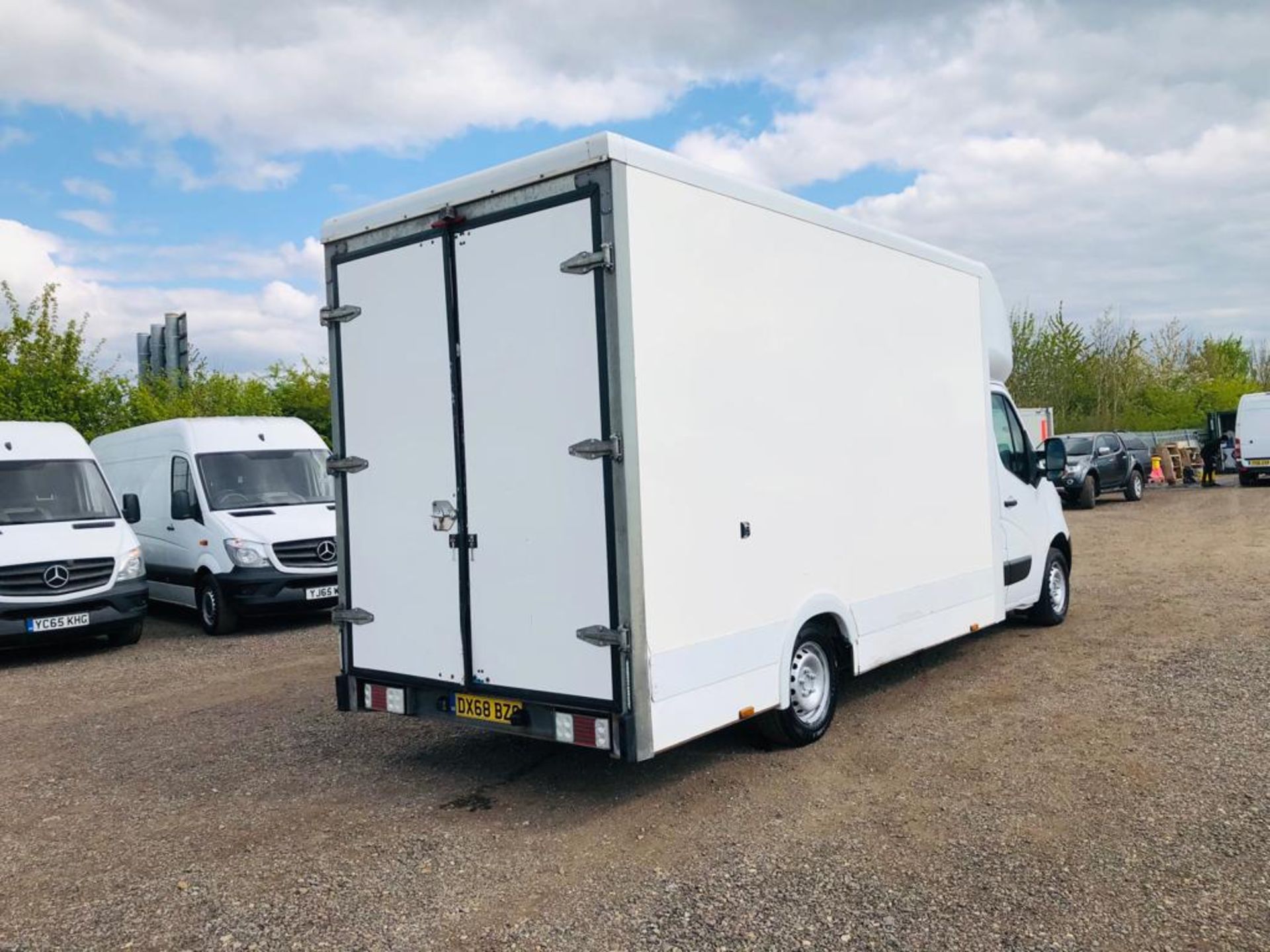 Renault Master LL35 2.3 DCI Business Energy L3 Luton Lowloader 2018 '68 Reg' Euro 6 - ULEZ Compliant - Image 13 of 24