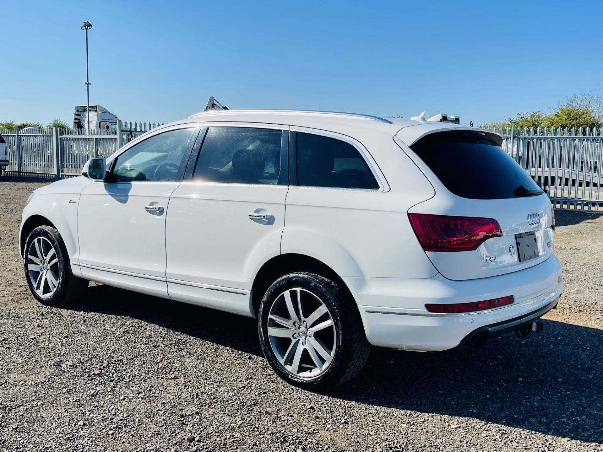 ** ON SALE ** Audi Q7 Premium Plus 3.0L T V6 SuperCharged Quattro ' 2015 Year' - 7 Seater - ULEZ - Image 8 of 46