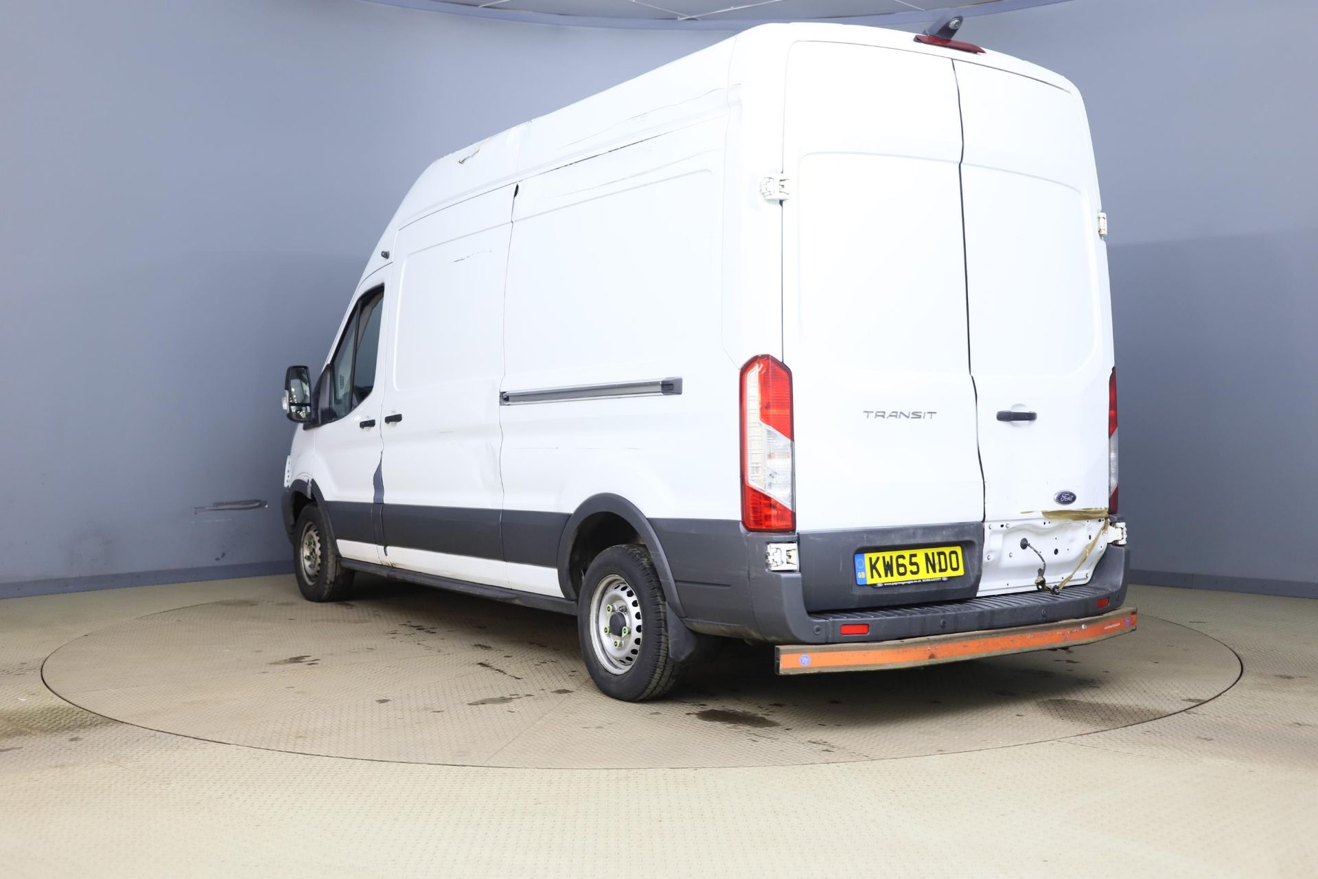 ** ON SALE ** Ford Transit 2.2 TDCI 125 L3 H3 2016 '65 Reg' A/C - Long Wheel Base - Parking Sensors - Image 5 of 12