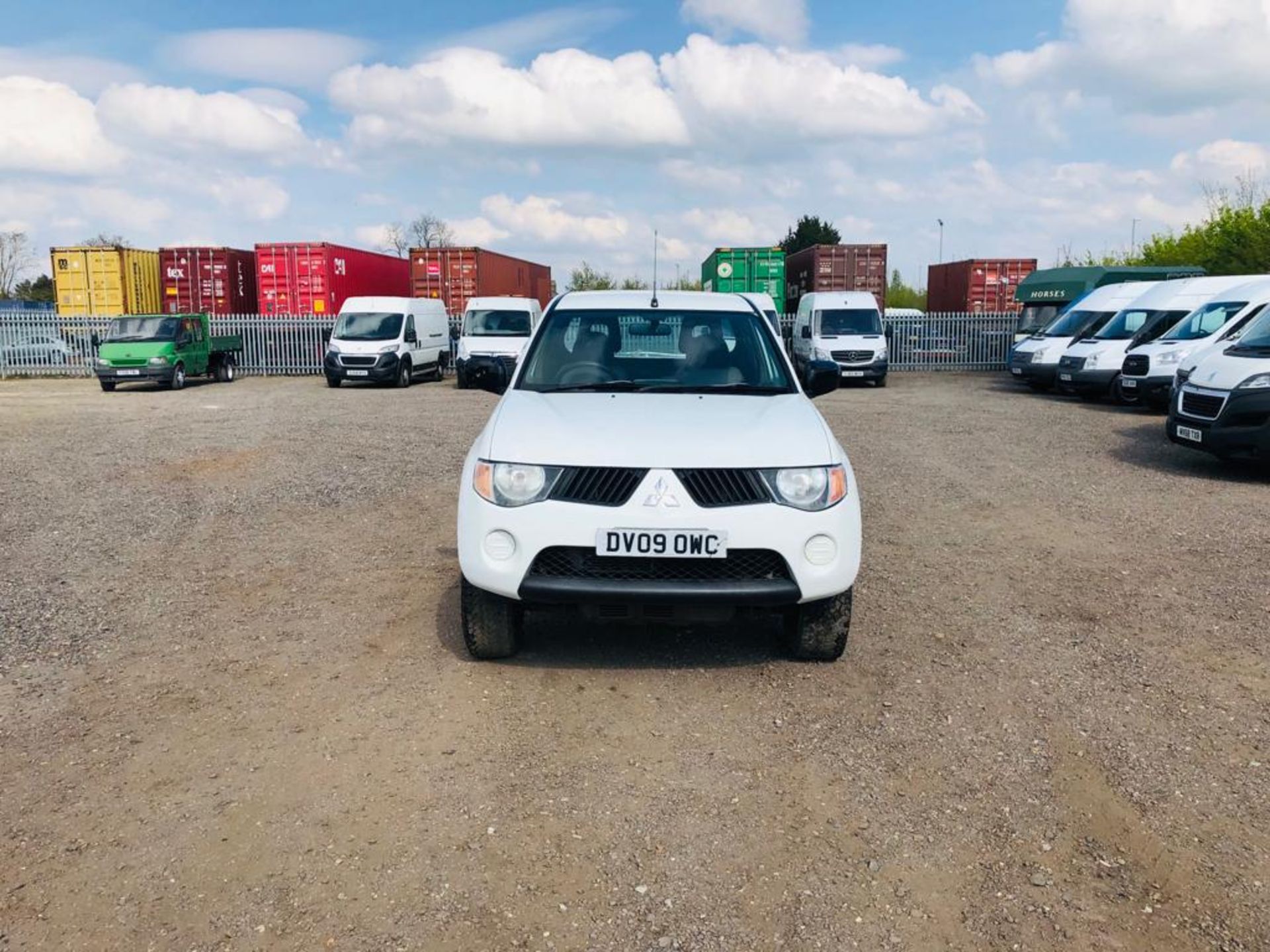 ** ON SALE ** Mitsubishi L200 2.5 DI-D 4WD 4Work 134 Bhp King Cab 2009 '09 Reg' - No Vat Save 20% - Image 3 of 21