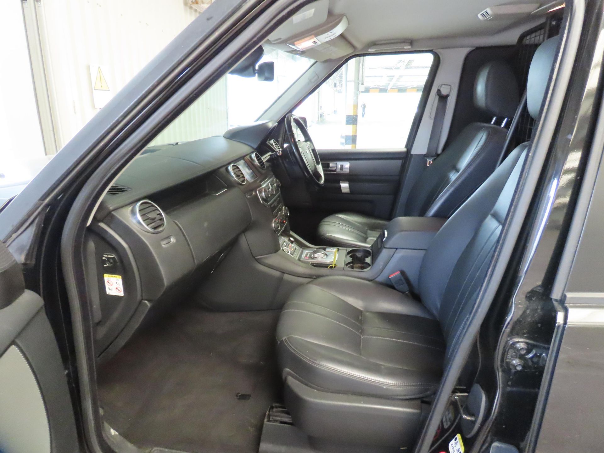 ** ON SALE **Land Rover Discovery Commercial 3.0 SDV6 Commandshift Auto 2013 '62 Reg' - A/C - 4WD - Image 7 of 12