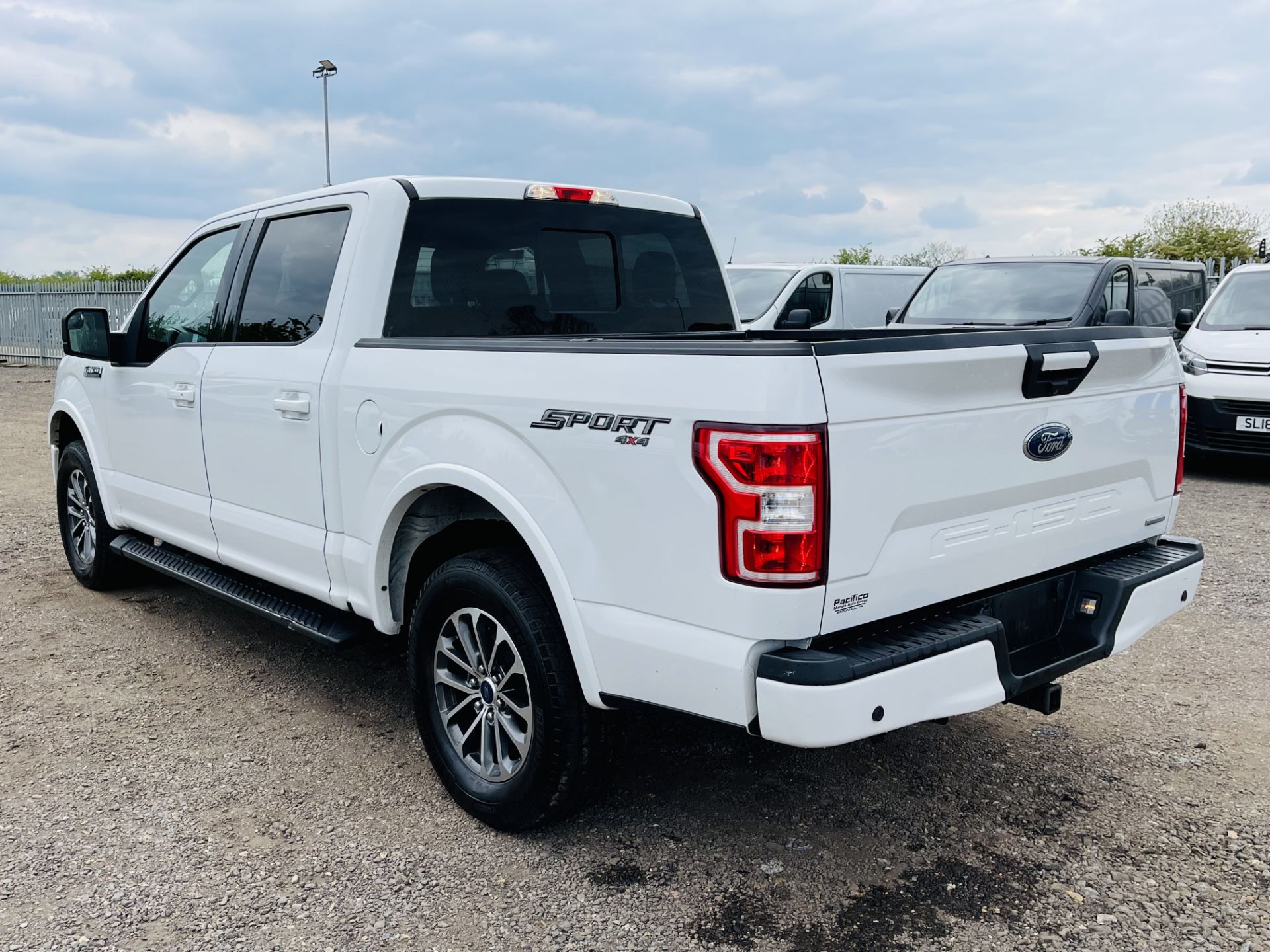 Ford F-150 XLT Sport 2.7L V6 EcoBoost 4WD ' 2018 Year ' Sat Nav - A/C - ULEZ Compliant - LHD - Image 19 of 38