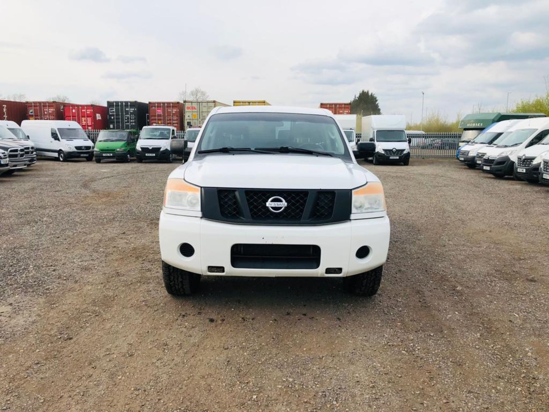 Nissan Titan 5.6L V8 Crew-Cab 4WD '2011 Year' - A/C - 6 Seats - Cruise Control - **ULEZ Compliant** - Image 3 of 22