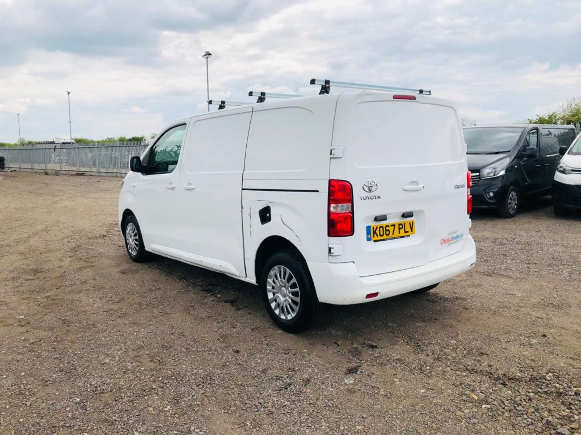 ** ON SALE **Toyota ProAce 2.0 D 120 Comfort LWB 2018 '67 Reg' A/C - Euro 6 - ULEZ Compliant - Image 8 of 23