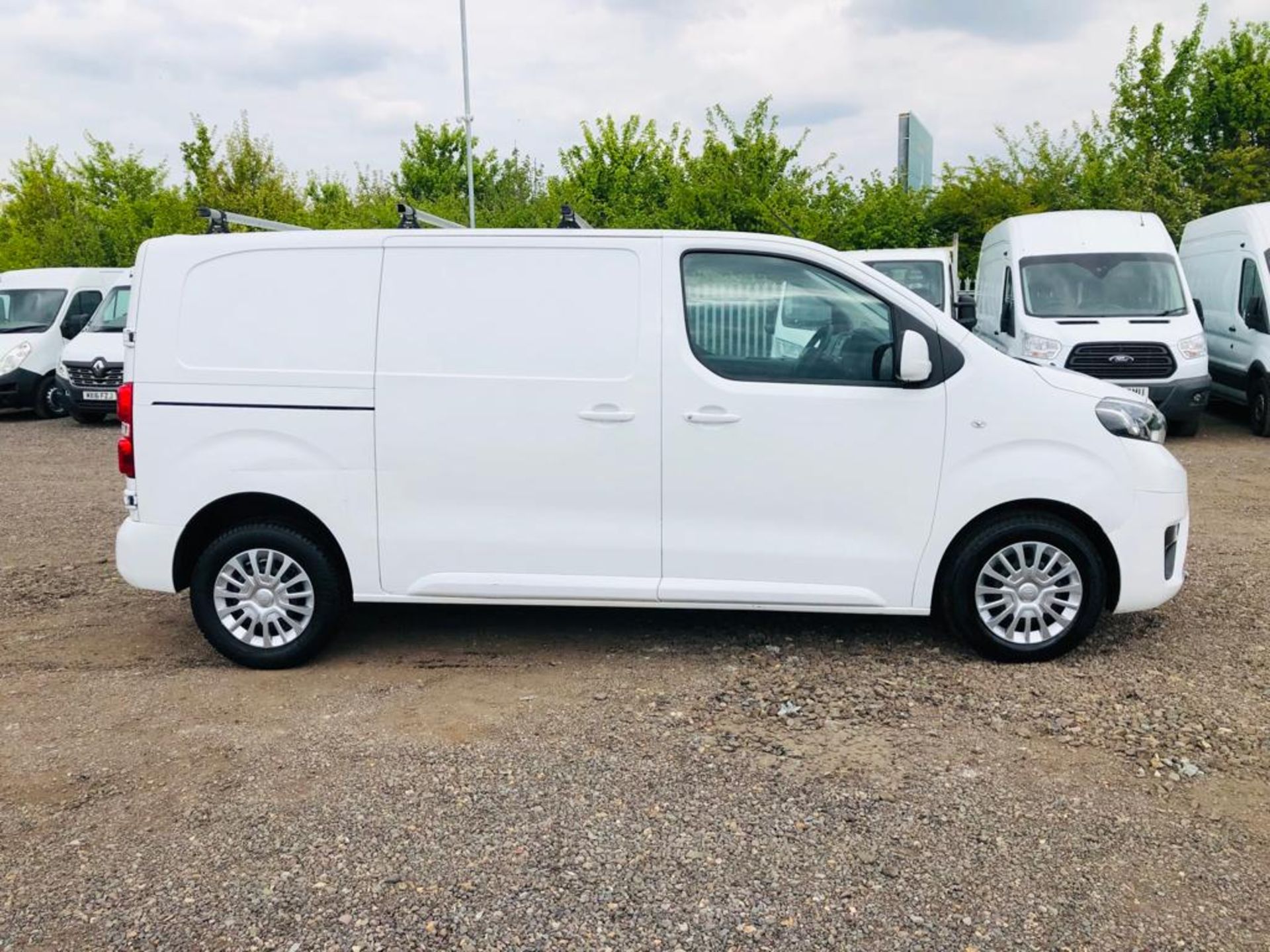 ** ON SALE **Toyota ProAce 2.0 D 120 Comfort LWB 2018 '67 Reg' A/C - Euro 6 - ULEZ Compliant