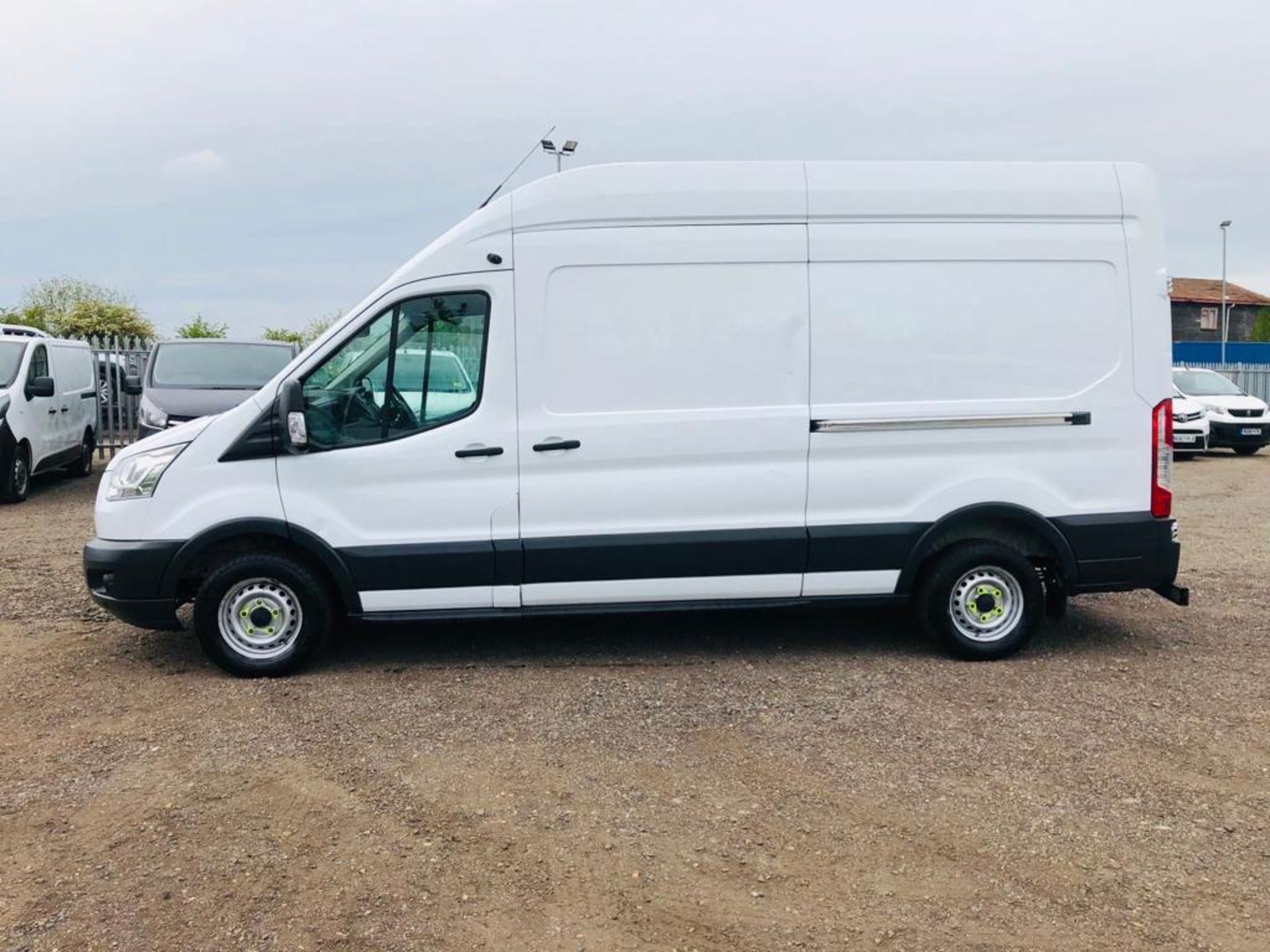 ** ON SALE ** Ford Transit 2.2 TDCI 125 L3 H3 2016 '16 Reg' A/C - Long Wheel Base - Parking Sensors