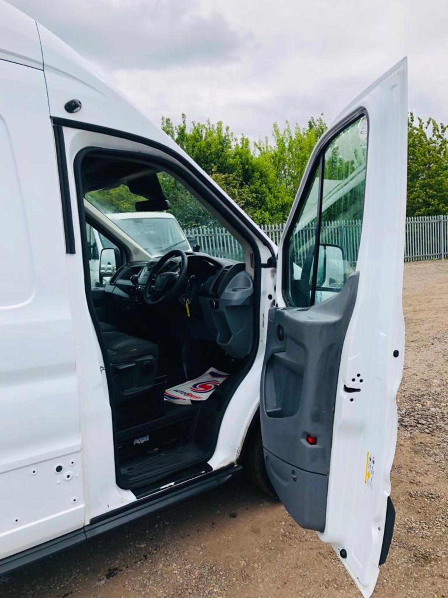 ** ON SALE ** Ford Transit 2.2 TDCI 125 L3 H3 2016 '16 Reg' A/C - Long Wheel Base - Parking Sensors - Image 16 of 23