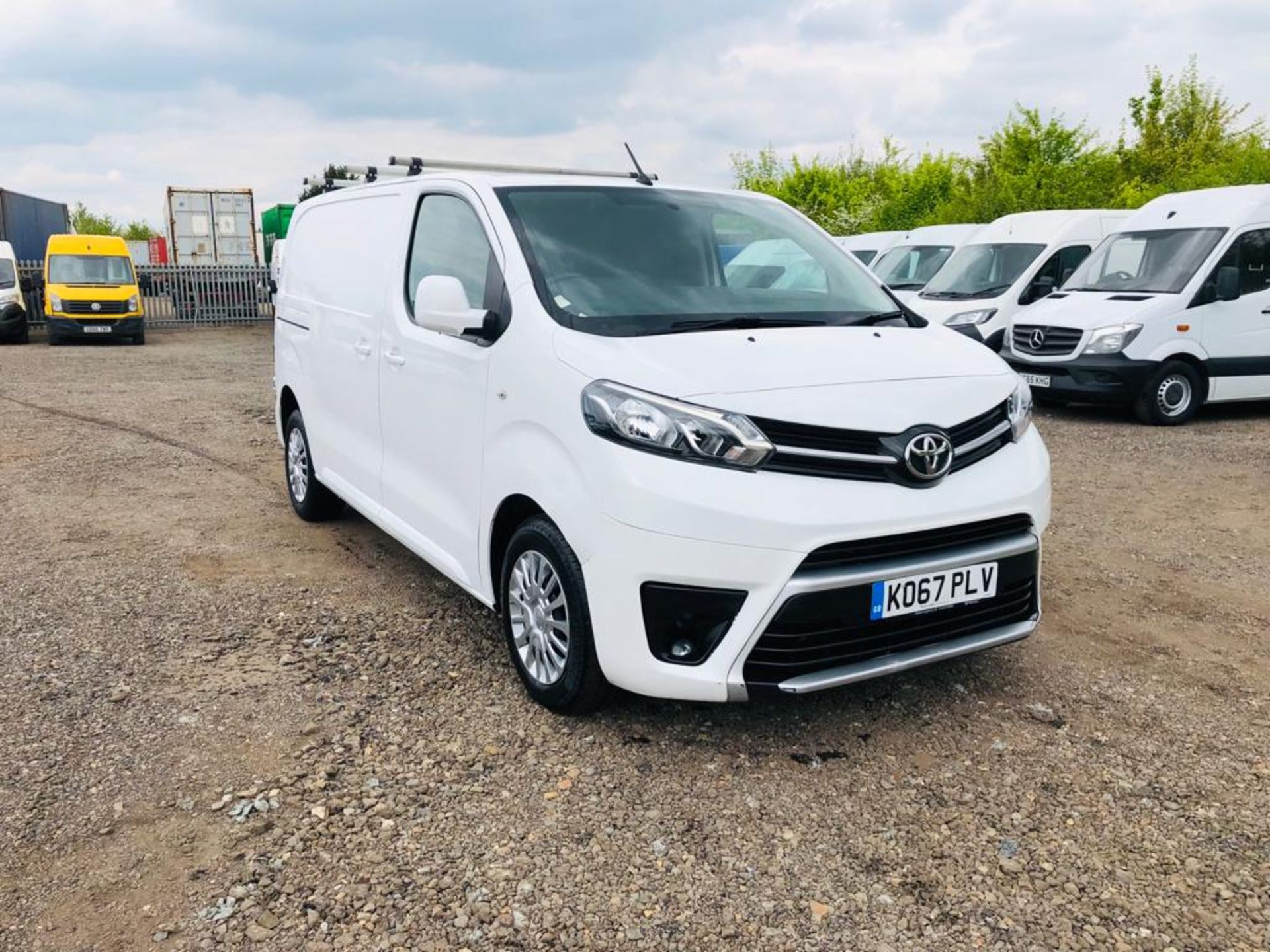 ** ON SALE **Toyota ProAce 2.0 D 120 Comfort LWB 2018 '67 Reg' A/C - Euro 6 - ULEZ Compliant - Image 2 of 23