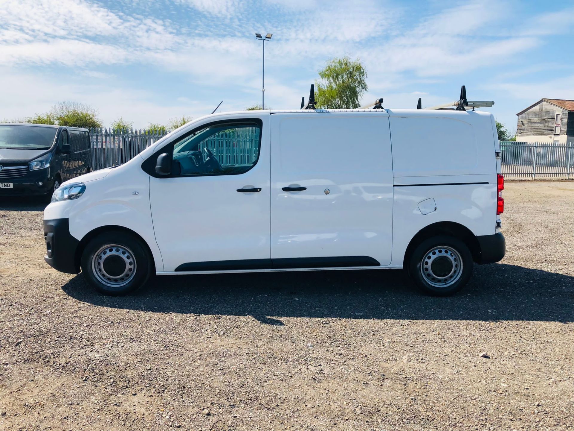 Citroen Dispatch 2.0 BLUEHDI S/S Enterprise 2018 '18 Reg' A/C - Euro 6 - ULEZ Compliant - Image 5 of 21