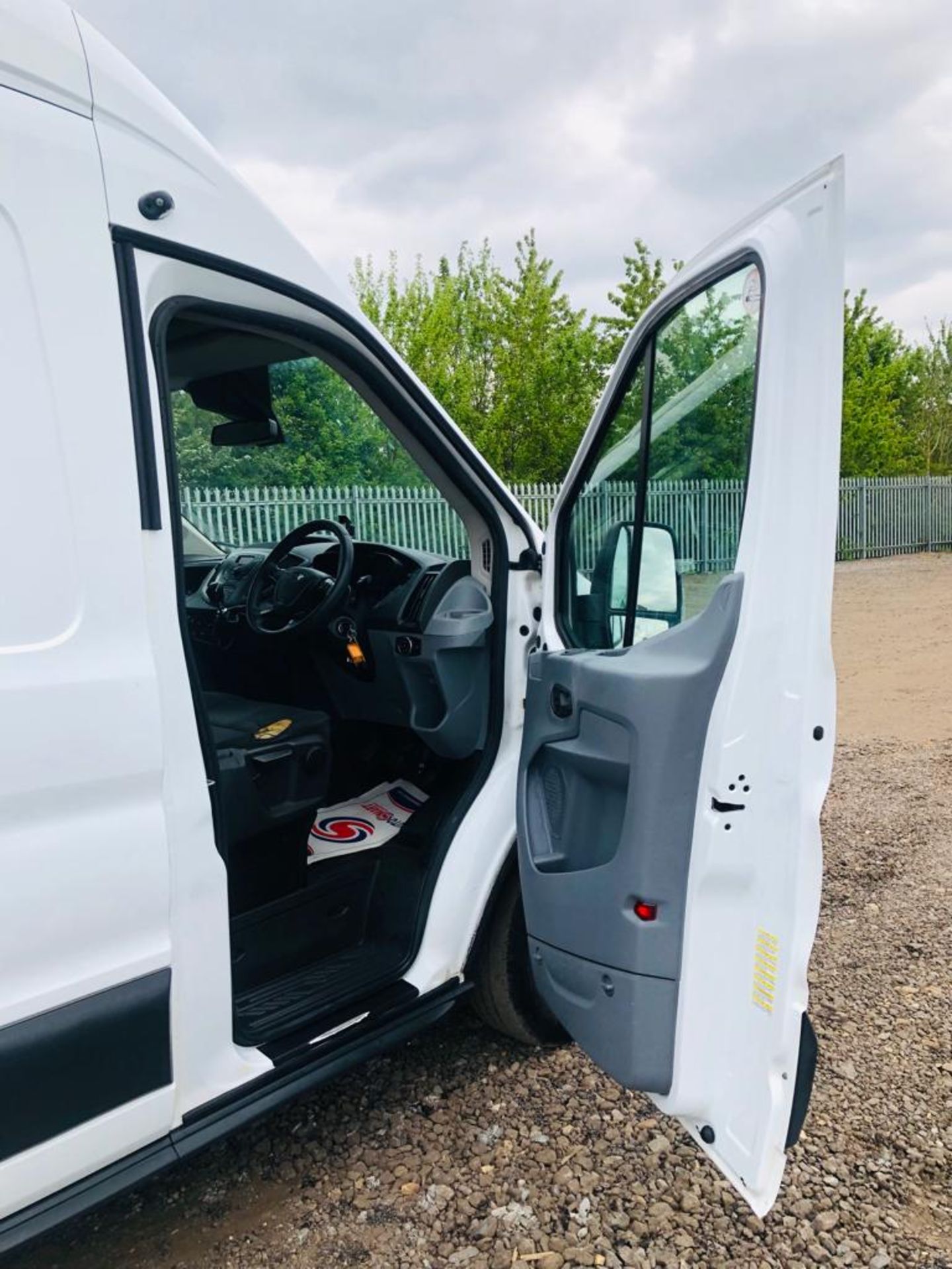 ** ON SALE ** Ford Transit 2.2 TDCI 125 L3 H3 2016 '16 Reg' A/C - Long Wheel Base - Parking Sensors - Image 19 of 24