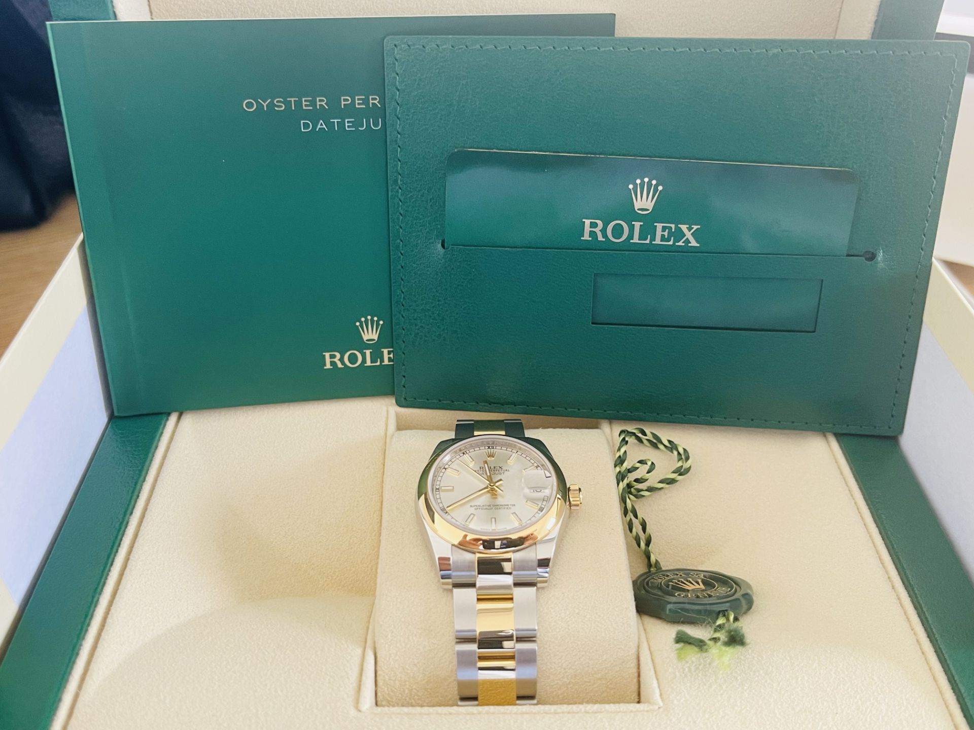 **ON SALE **Rolex Oyster perpetual Datejust 31mm **Brand New*** Un-Worn* Yellow Gold And Oystersteel - Image 2 of 9