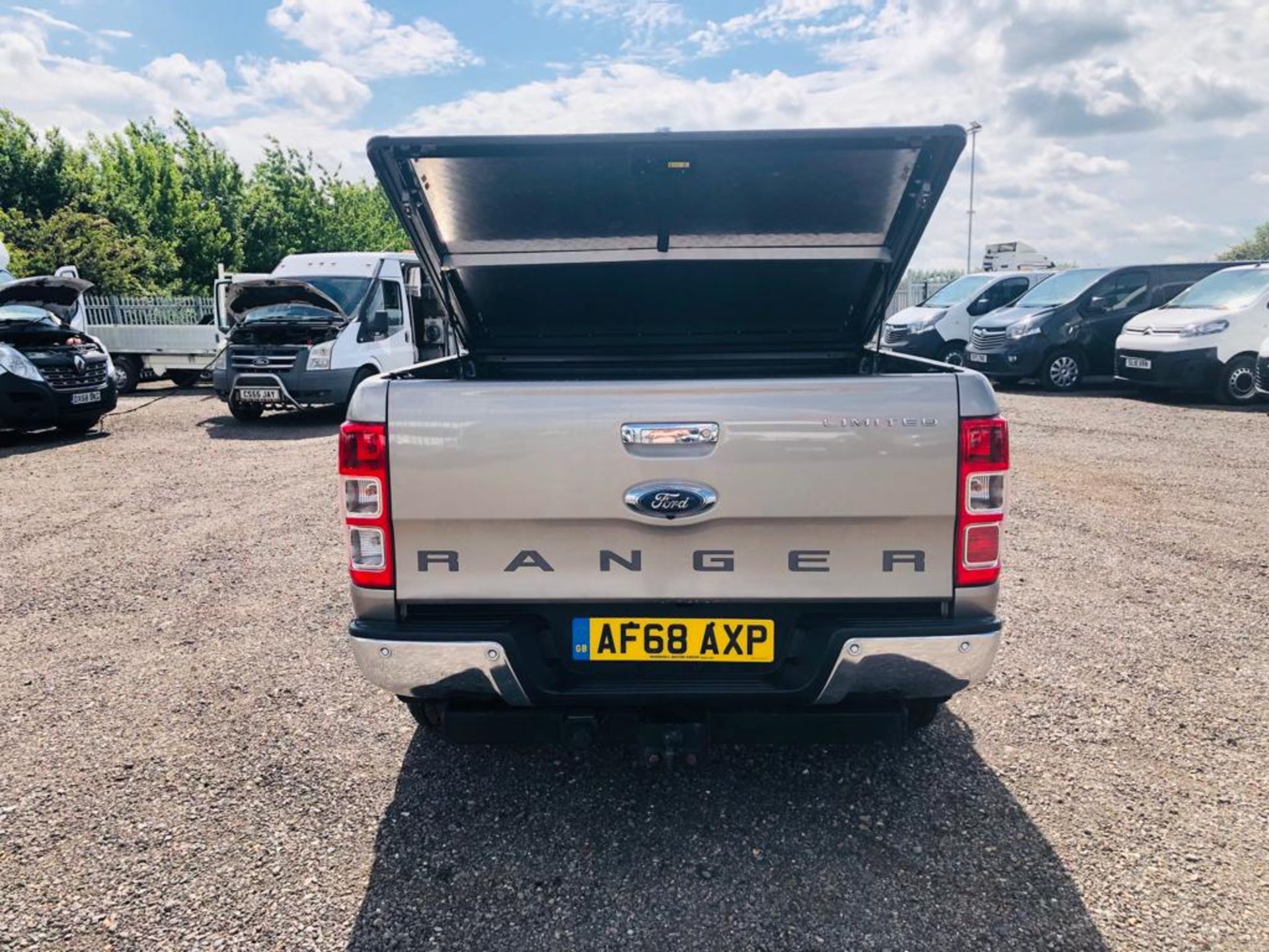 Ford Ranger 3.2 TDCI Limited 2018 '68 Reg' Auto 4WD - Sat Nav - A/C - Euro 6 - ULEZ Compliant - Image 9 of 24