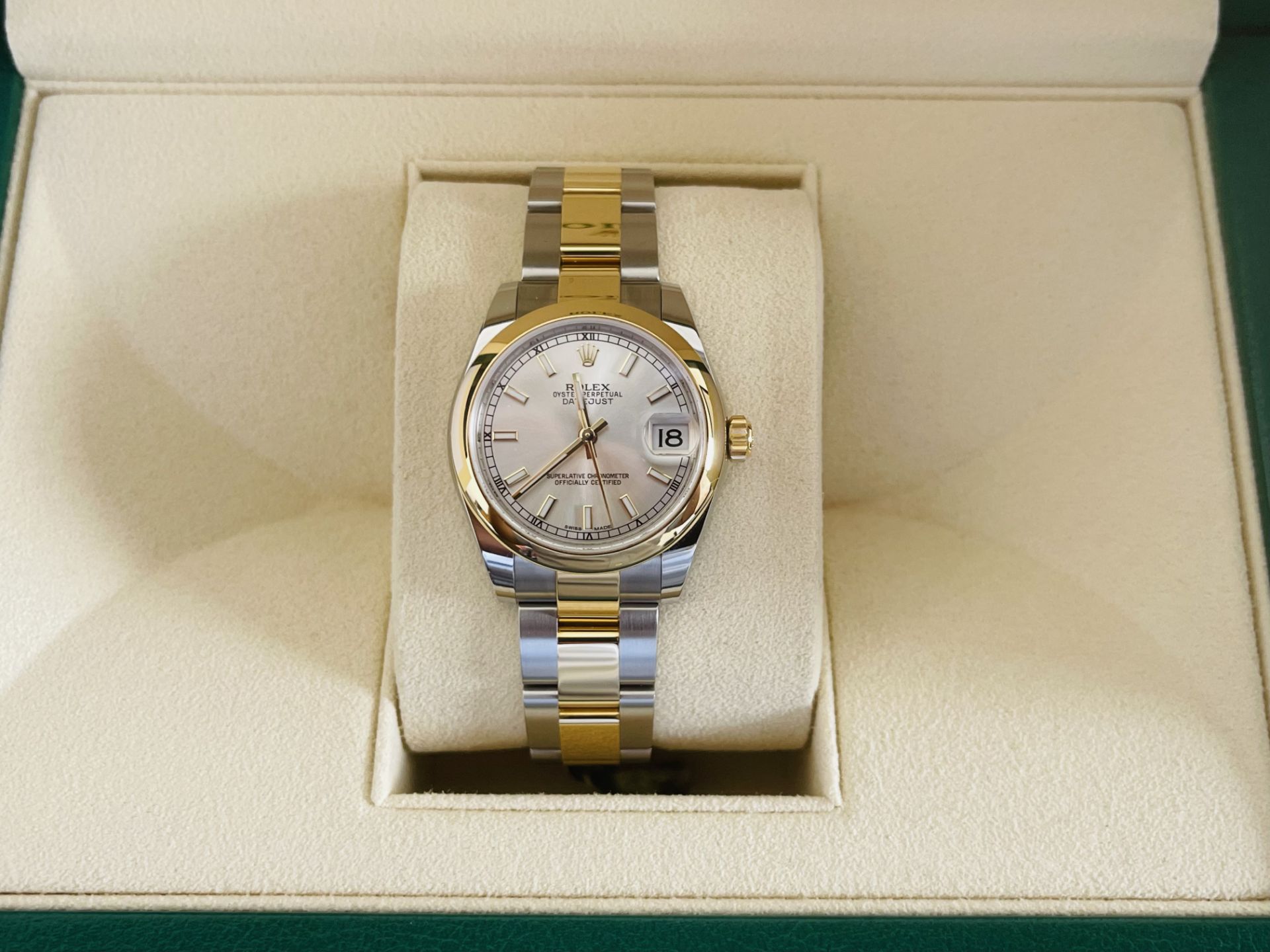 **ON SALE **Rolex Oyster perpetual Datejust 31mm **Brand New*** Un-Worn* Yellow Gold And Oystersteel - Image 3 of 9
