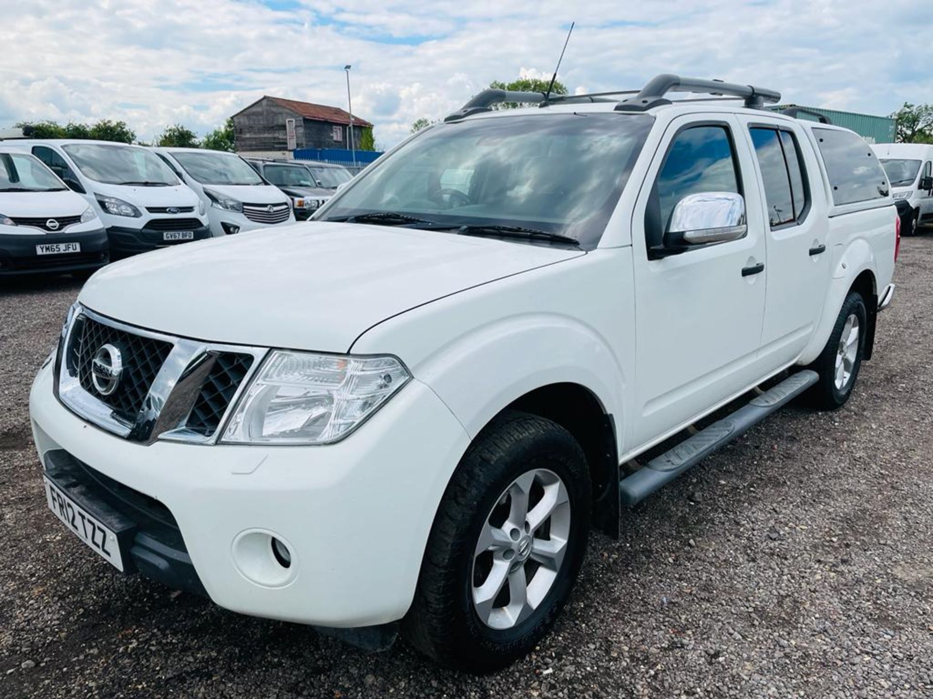 Nissan Navara 2.5 DCI Tekna Auto 4WD 2012 '12 Reg' Sat Nav - A/C - Bluetooth - Image 3 of 25