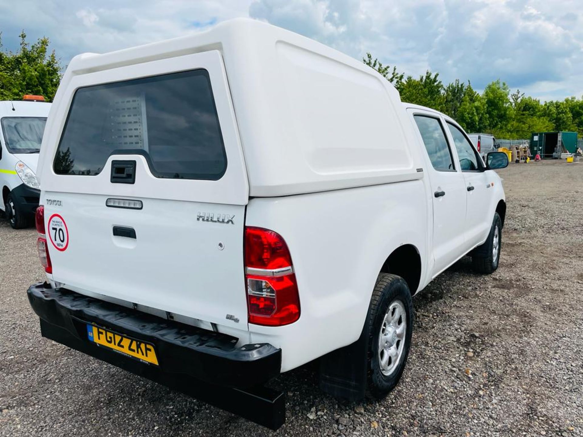 Toyota Hilux HL2 2.5 D-4D 4WD Double cab 2012 ' 12 Reg' - A/C - Elec pack - Image 8 of 24