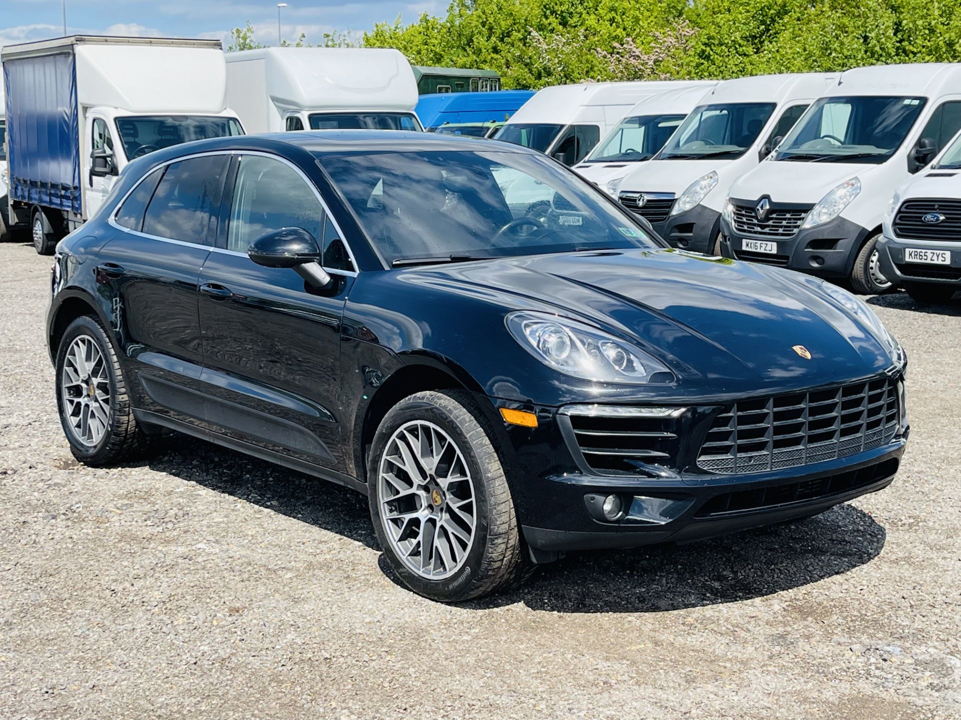 ** ON SALE ** Porsche Macan S 3.0L V6 AWD ' 2015 Year ' Sat Nav - Panoramic Roof - ULEZ Compliant