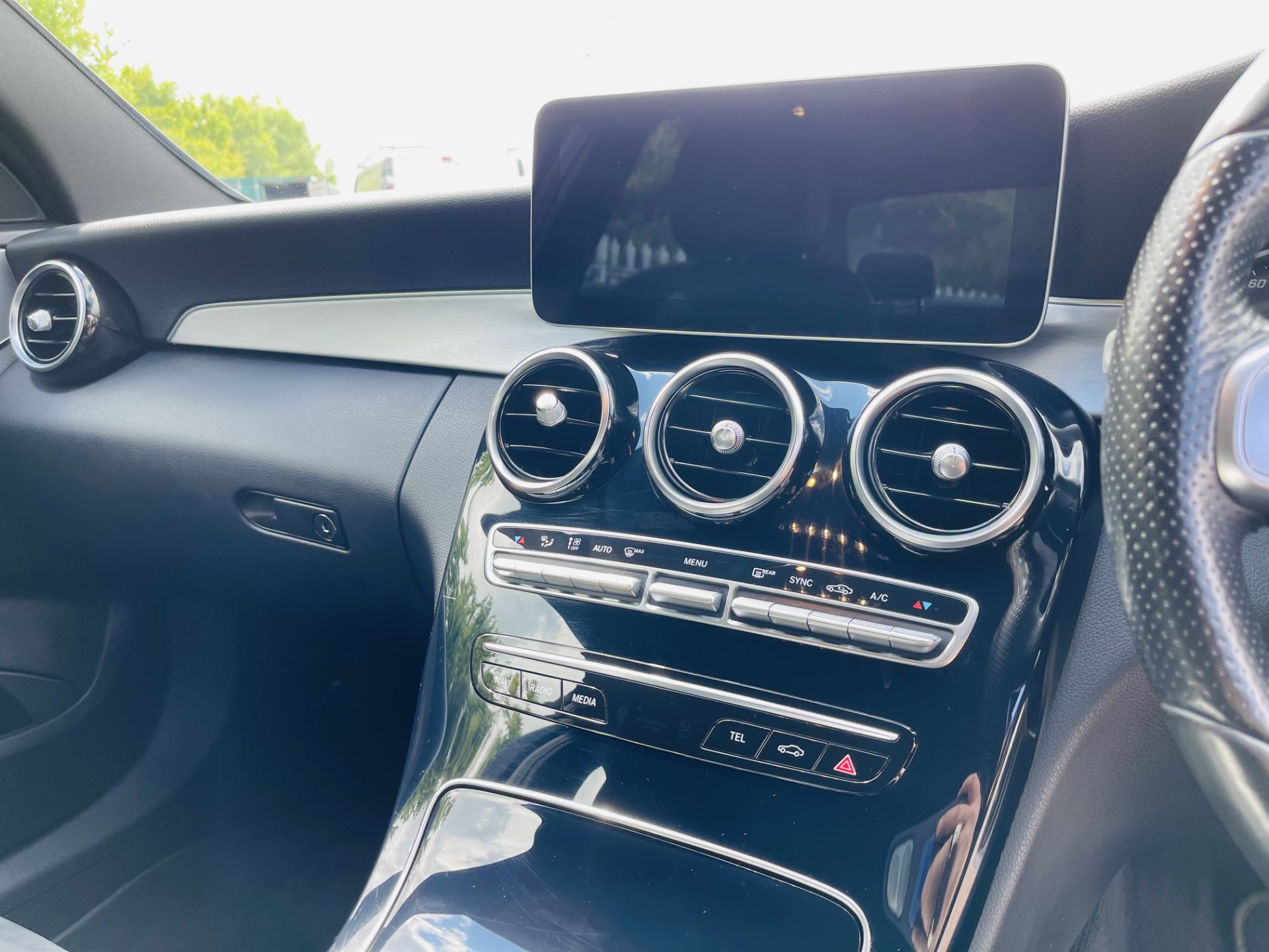 Mercedes Benz C220 AMG Line 9G-Tronic Auto 2019 ‘69 Reg’ - Sat Nav - A/C - Euro 6- ULEZ Compliant - Image 21 of 39