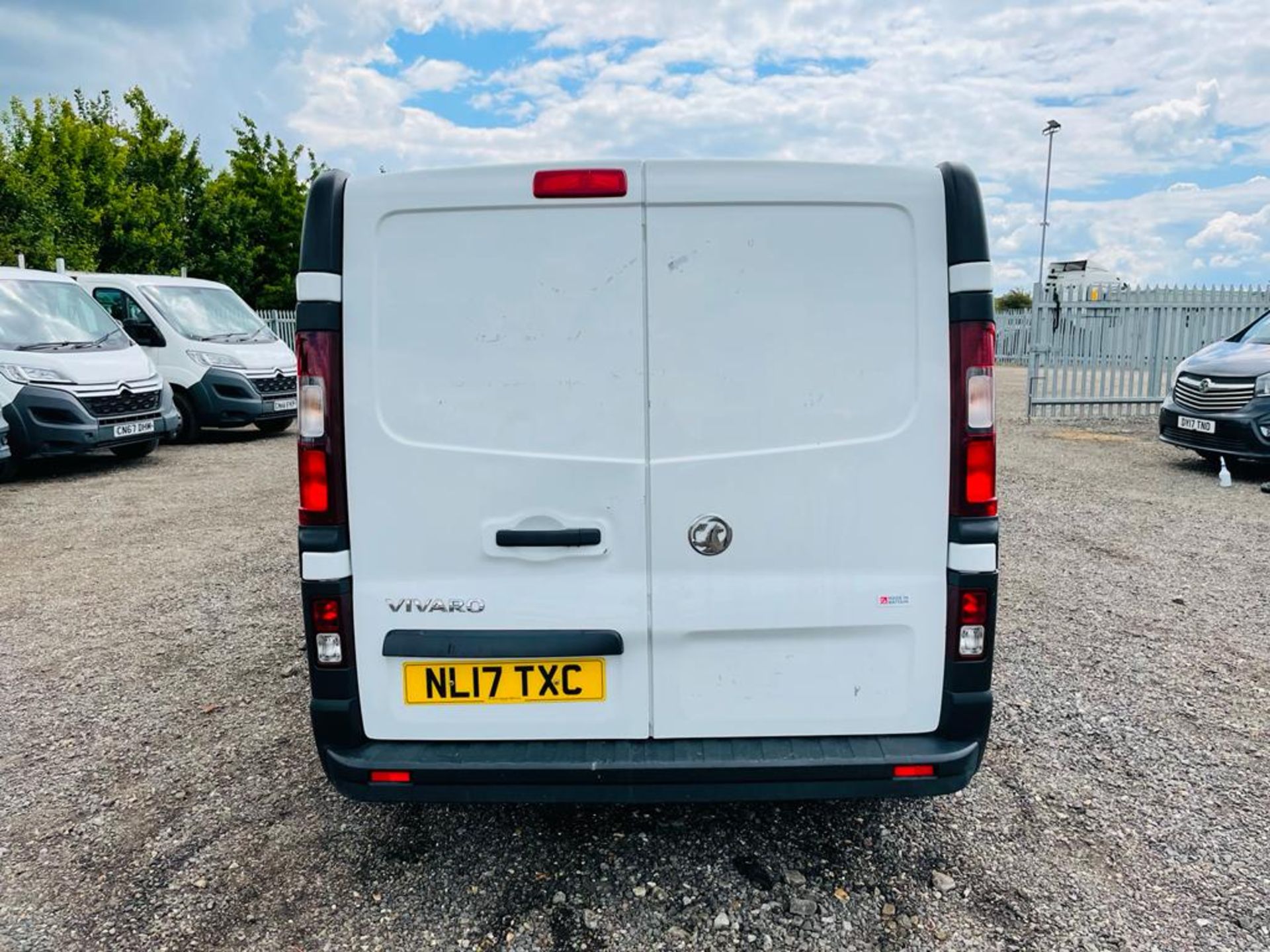 Vauxhall Vivaro 1.6 CDTI 2700 BlueInjection L1 H1 2017 '17 Reg' Euro 6 - ULEZ Compliant - Image 8 of 16