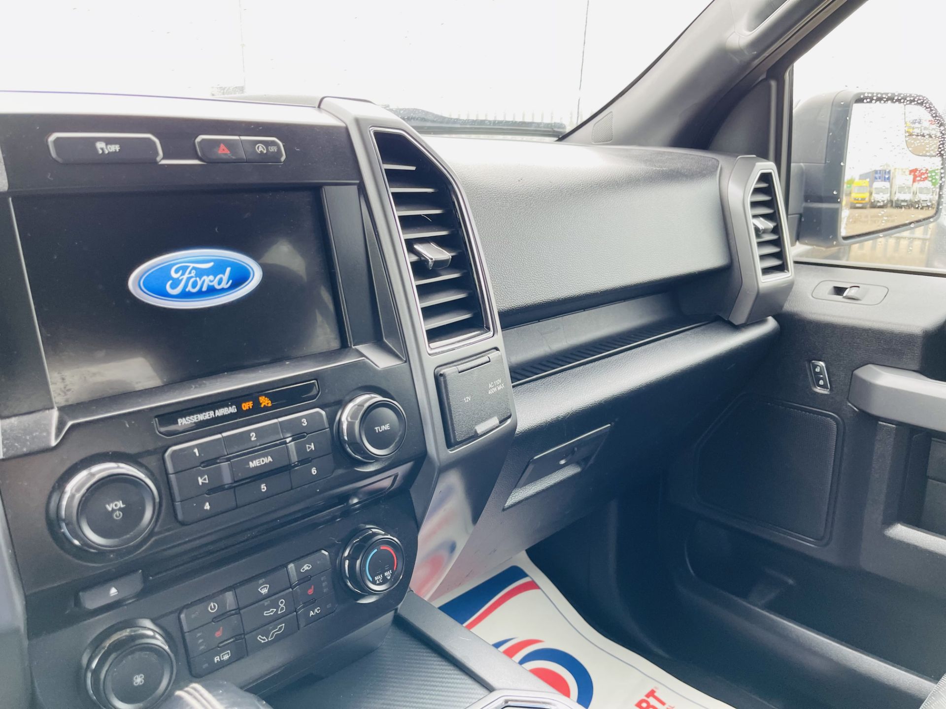 Ford F-150 XLT Sport 2.7L V6 EcoBoost 4WD ' 2018 Year ' Sat Nav - A/C - ULEZ Compliant - LHD - Image 32 of 38