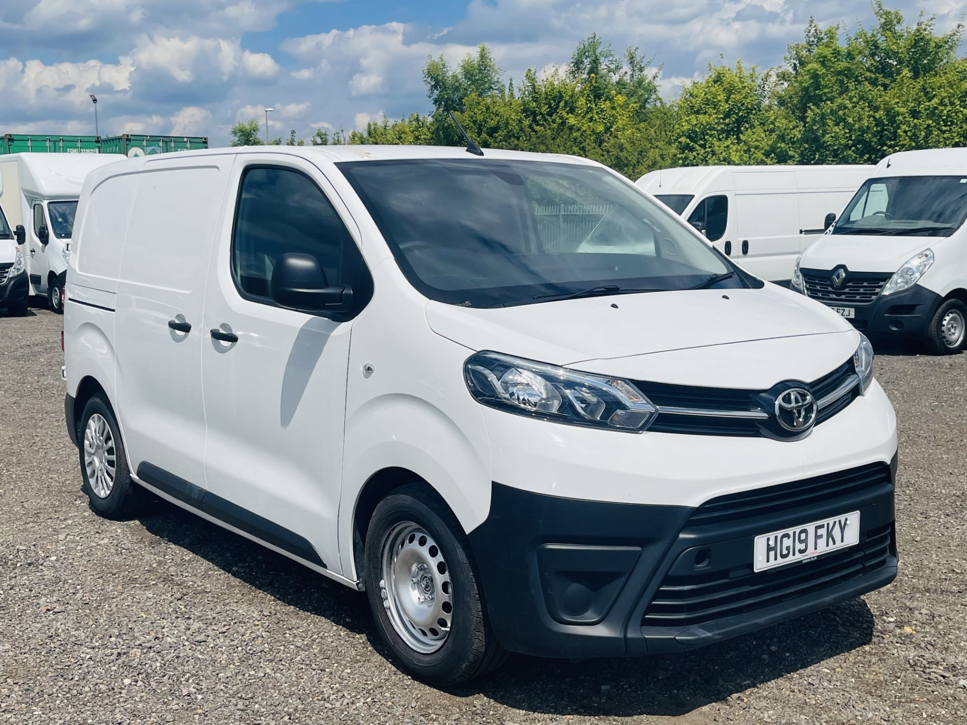 ** ON SALE ** Toyota ProAce 1.6 D 95 Compact Icon 2019 '19 Reg' A/C - Euro 6 - ULEZ Compliant