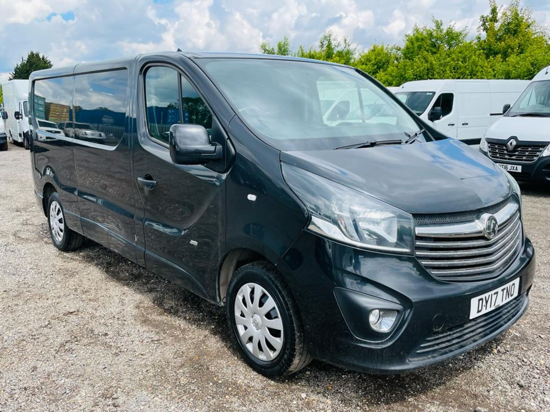 Vauxhall Vivaro 1.6 CDTI BITurbo Sportive L2 H1 2017 '17 Reg' Euro 6 - ULEZ Compliant - A/C