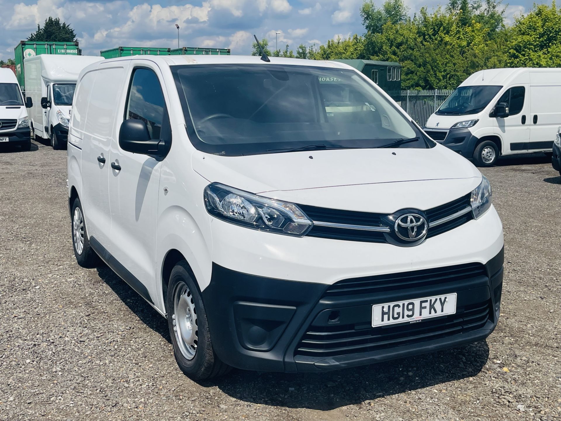 ** ON SALE ** Toyota ProAce 1.6 D 95 Compact Icon 2019 '19 Reg' A/C - Euro 6 - ULEZ Compliant - Image 2 of 19