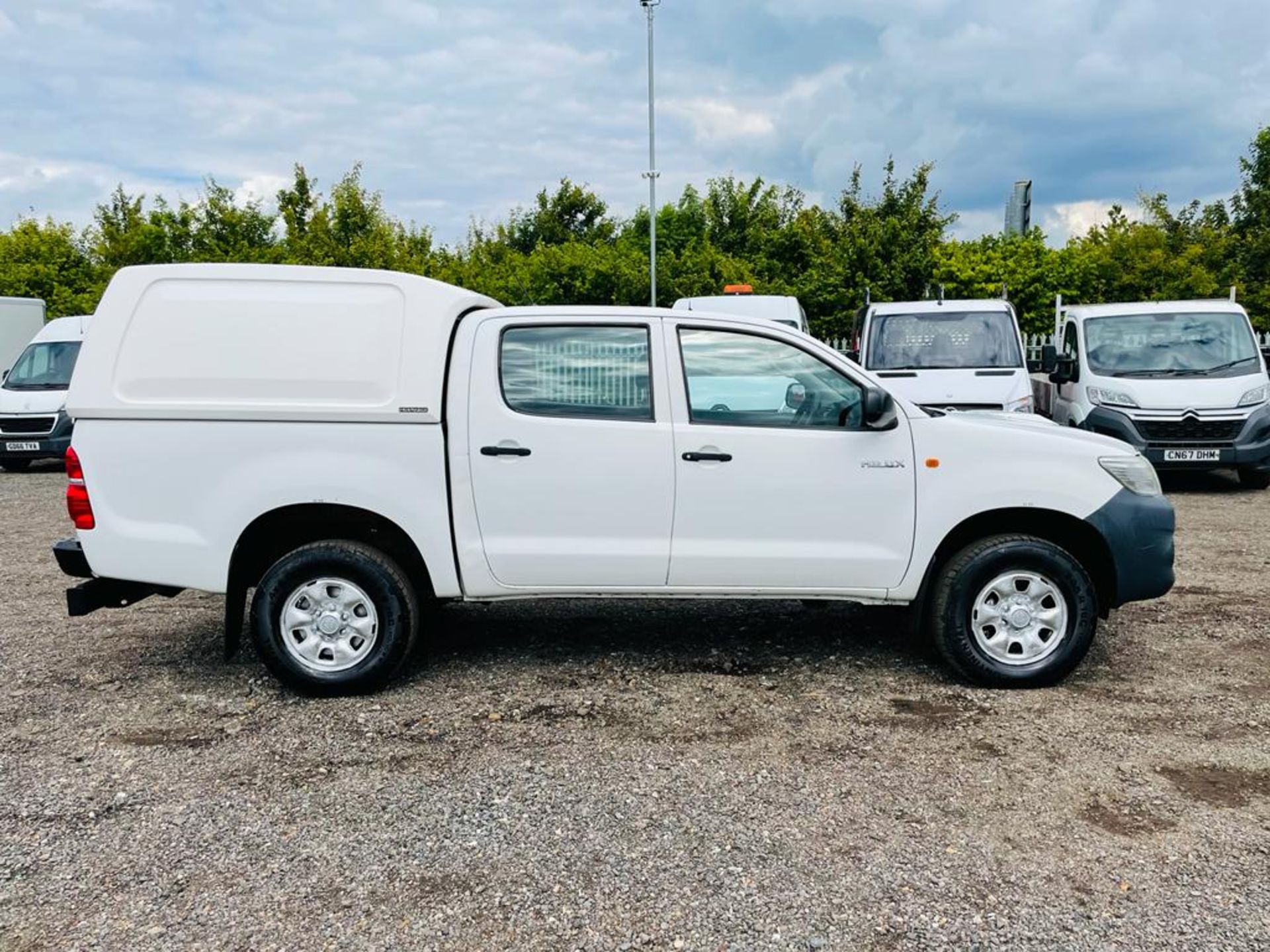 Toyota Hilux HL2 2.5 D-4D 4WD Double cab 2012 ' 12 Reg' - A/C - Elec pack - Image 9 of 24