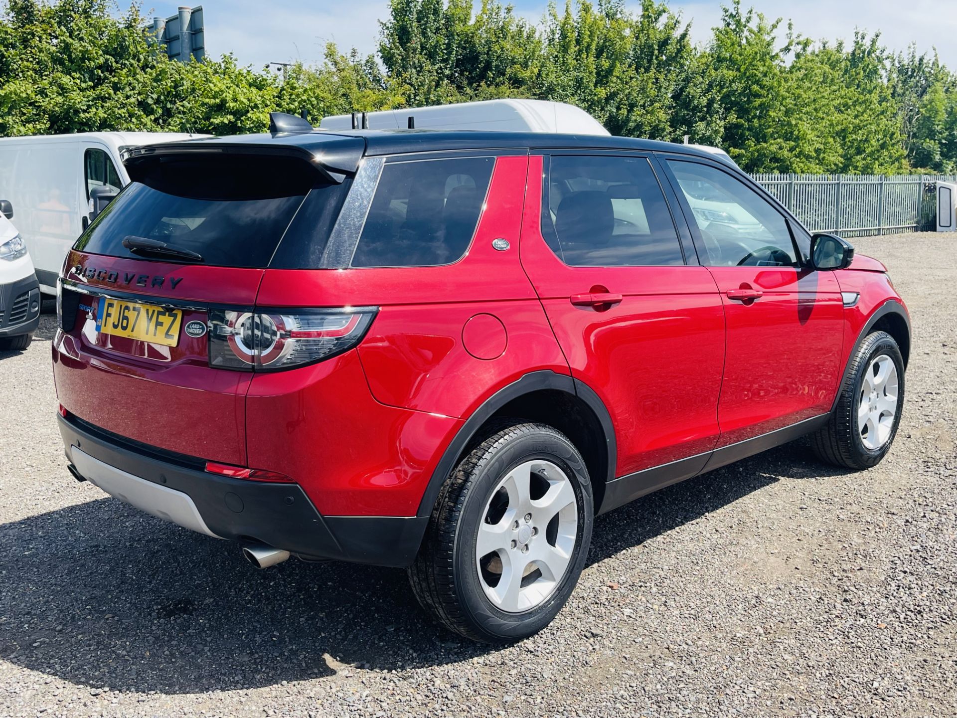 Land Rover Discovery Sport HSE 2.0 ED4 2017 '67 Reg' Sat Nav - Panoramic Glass Roof - ULEZ Compliant - Image 13 of 33